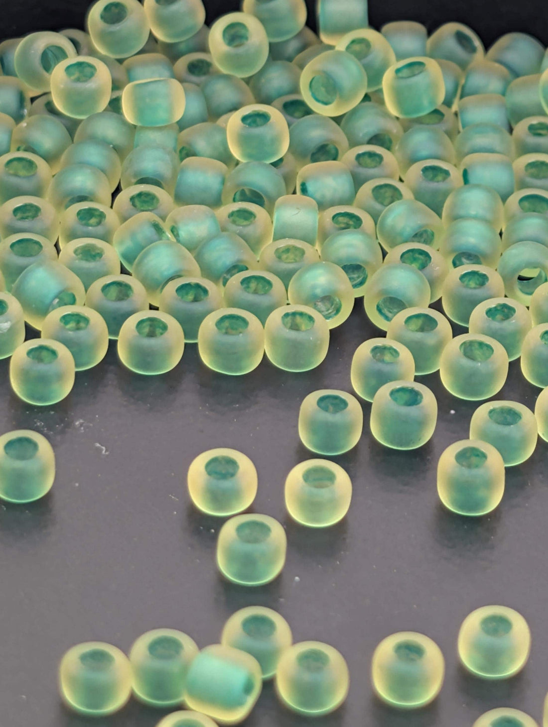 Inside-Color Frosted Jonquil/Emerald-Lined Size 8/0 Toho Round 2.5" tube