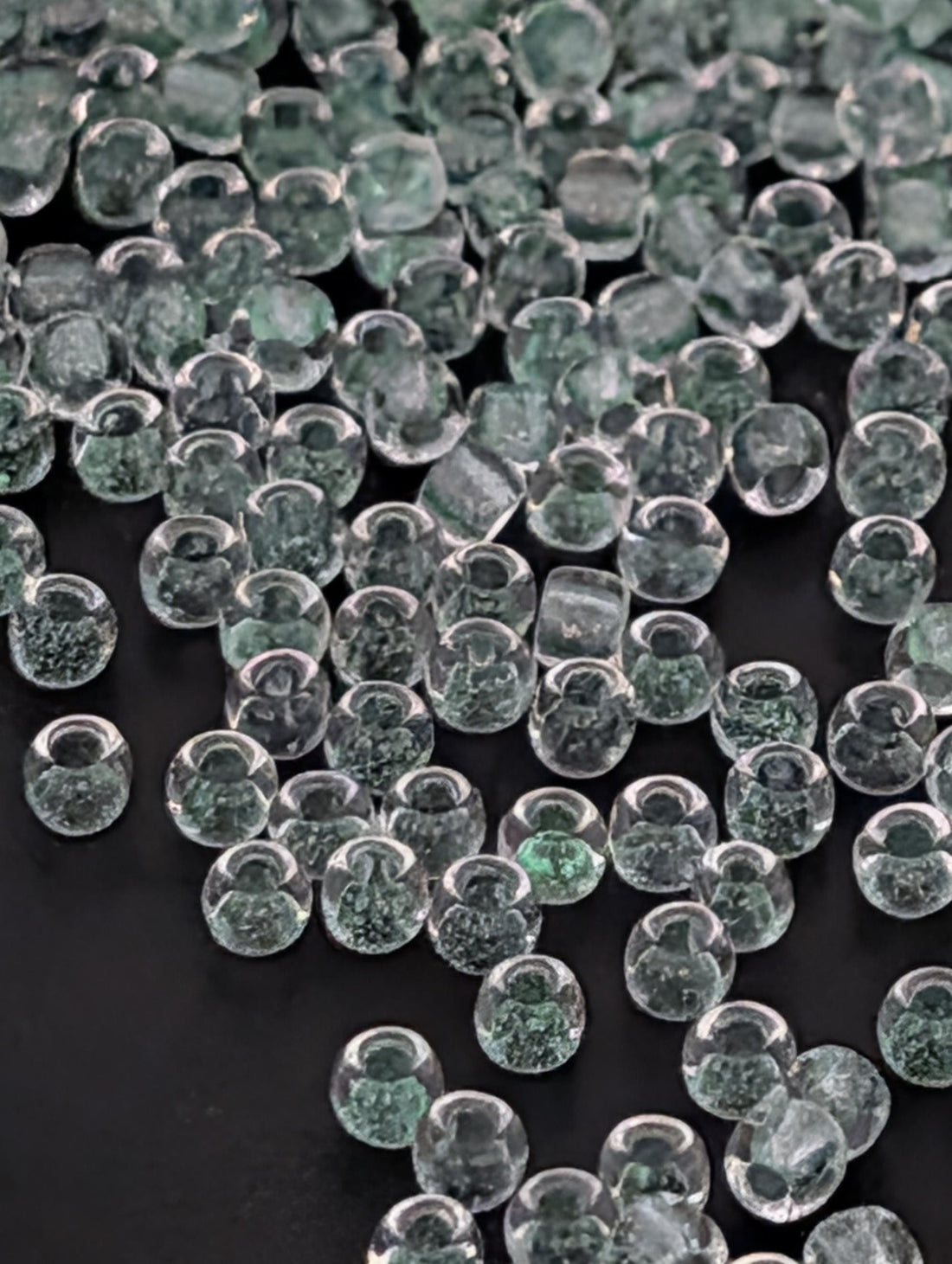 Glow In The Dark - Dark Pink/Green Pink Size 8/0 Toho Round 2.5" tube