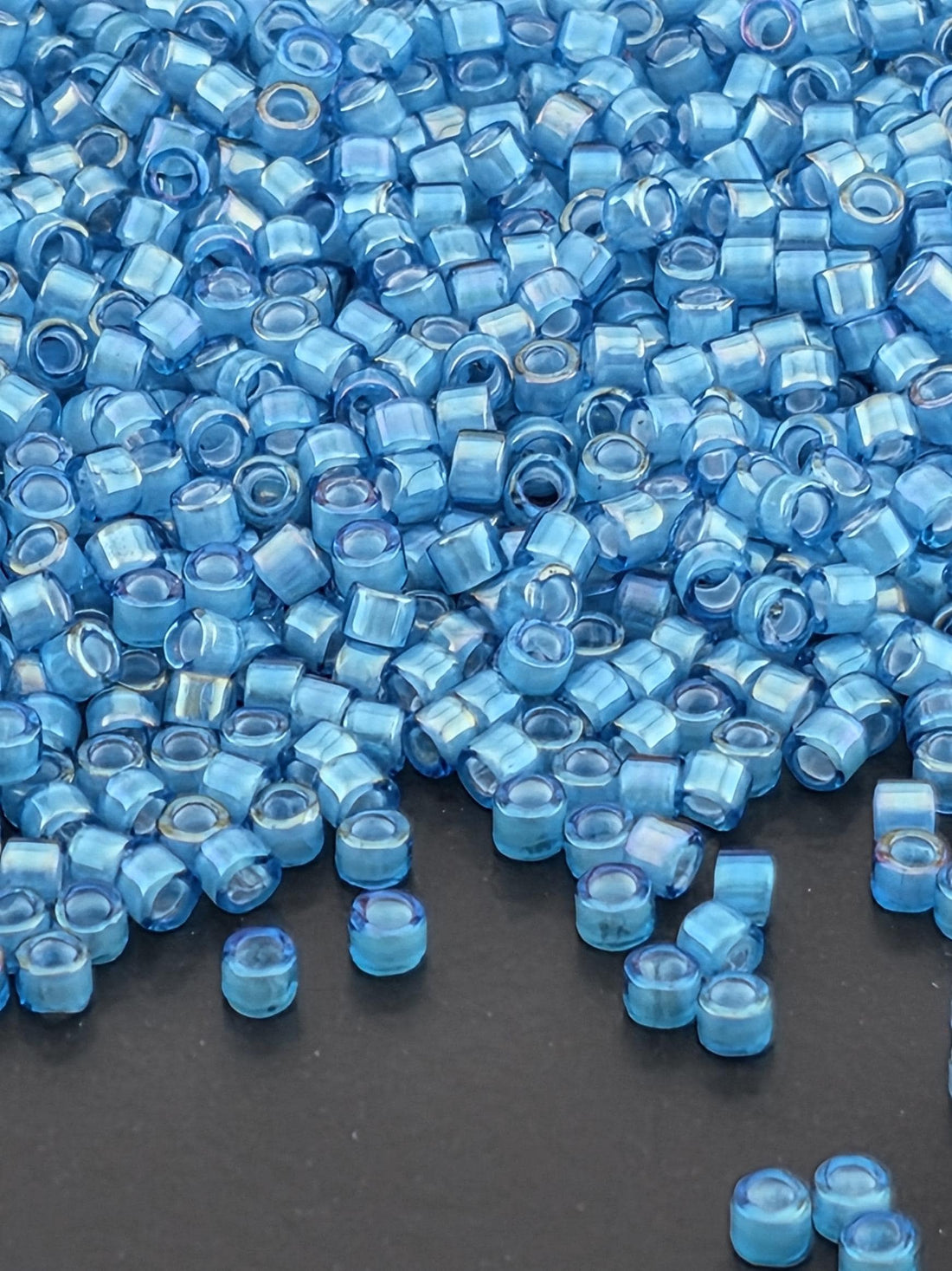 DB1783 Miyuki Seed Beads: Blue AB and White Lined - Glass Size 11 (7g, ~1400 pcs)