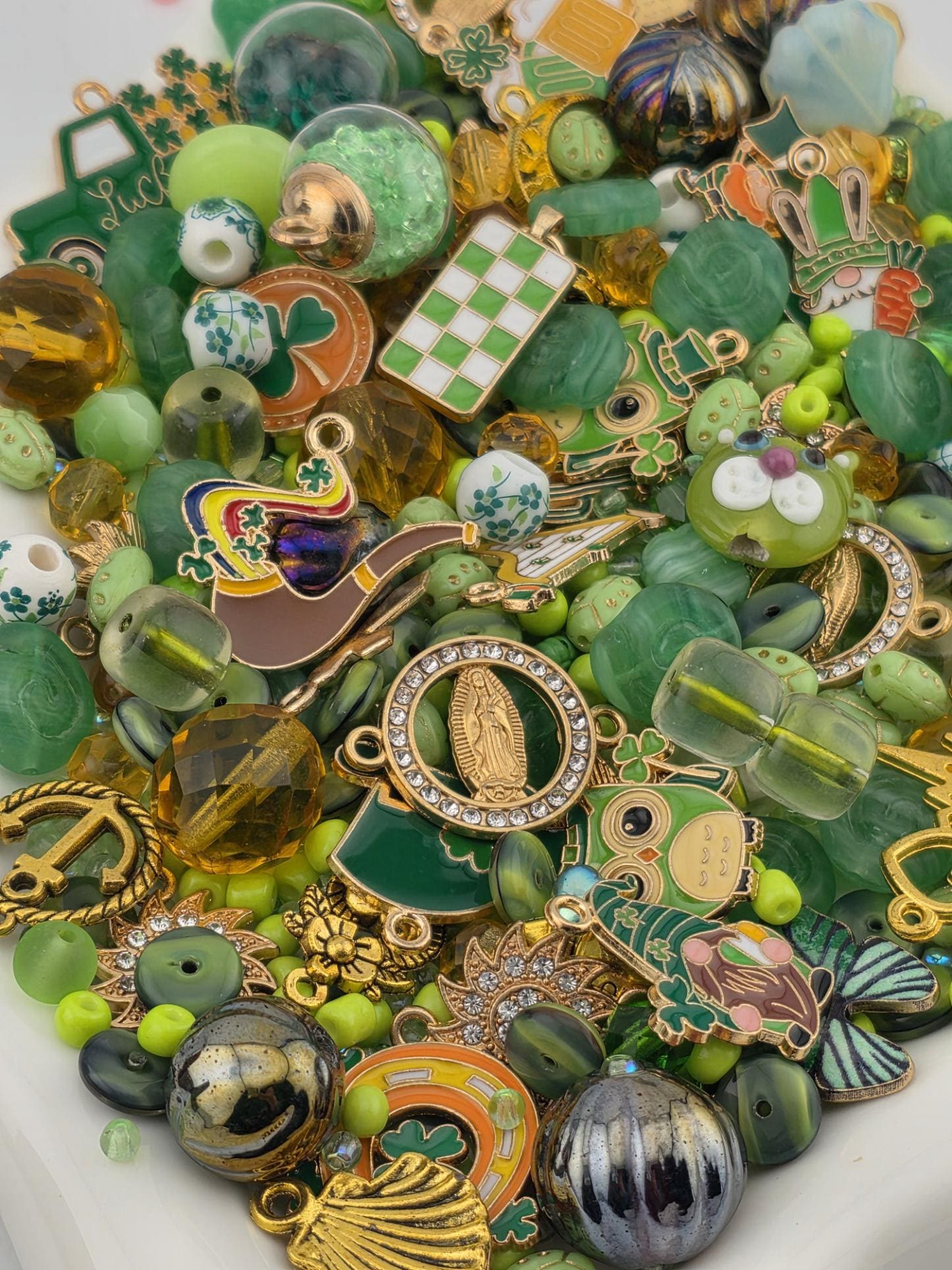 St Patrick's Day Bead Mix, Glass & Metal Charms (2oz Pot of Gold) | Jewelry Making Bracelet Supply | Learise Curated Mix