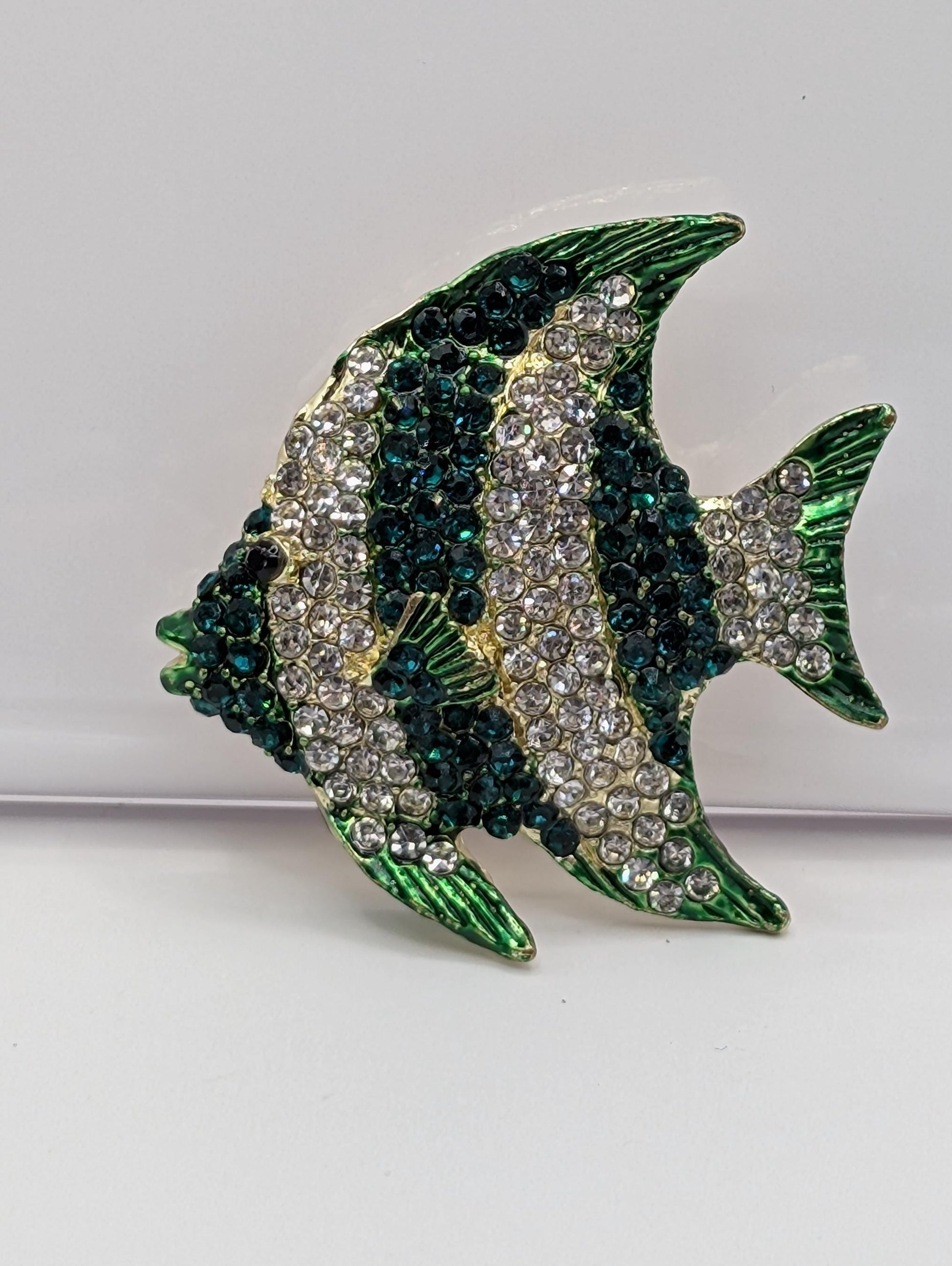 Fish Brooch Pin: Gold Plated, Emerald and Clear Rhinestones (Compact Size)