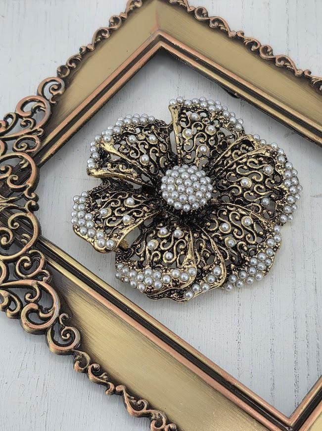 Flower Brooch Pin: Vintage Brass Plated with Pearls and Rhinestones (2")