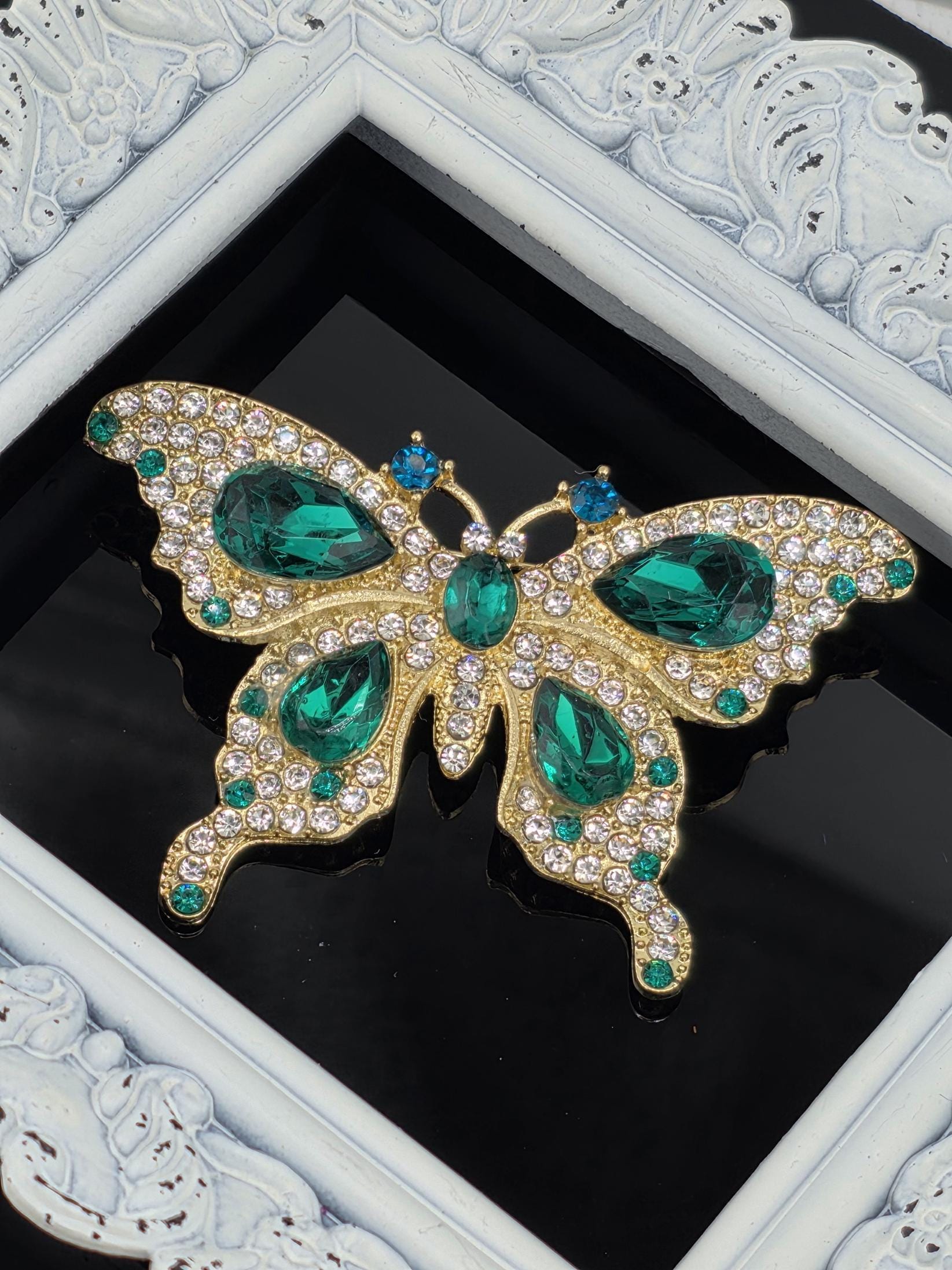 Butterfly Brooch, Gold Plated with Emerald Rhinestones (Lightweight Pin)