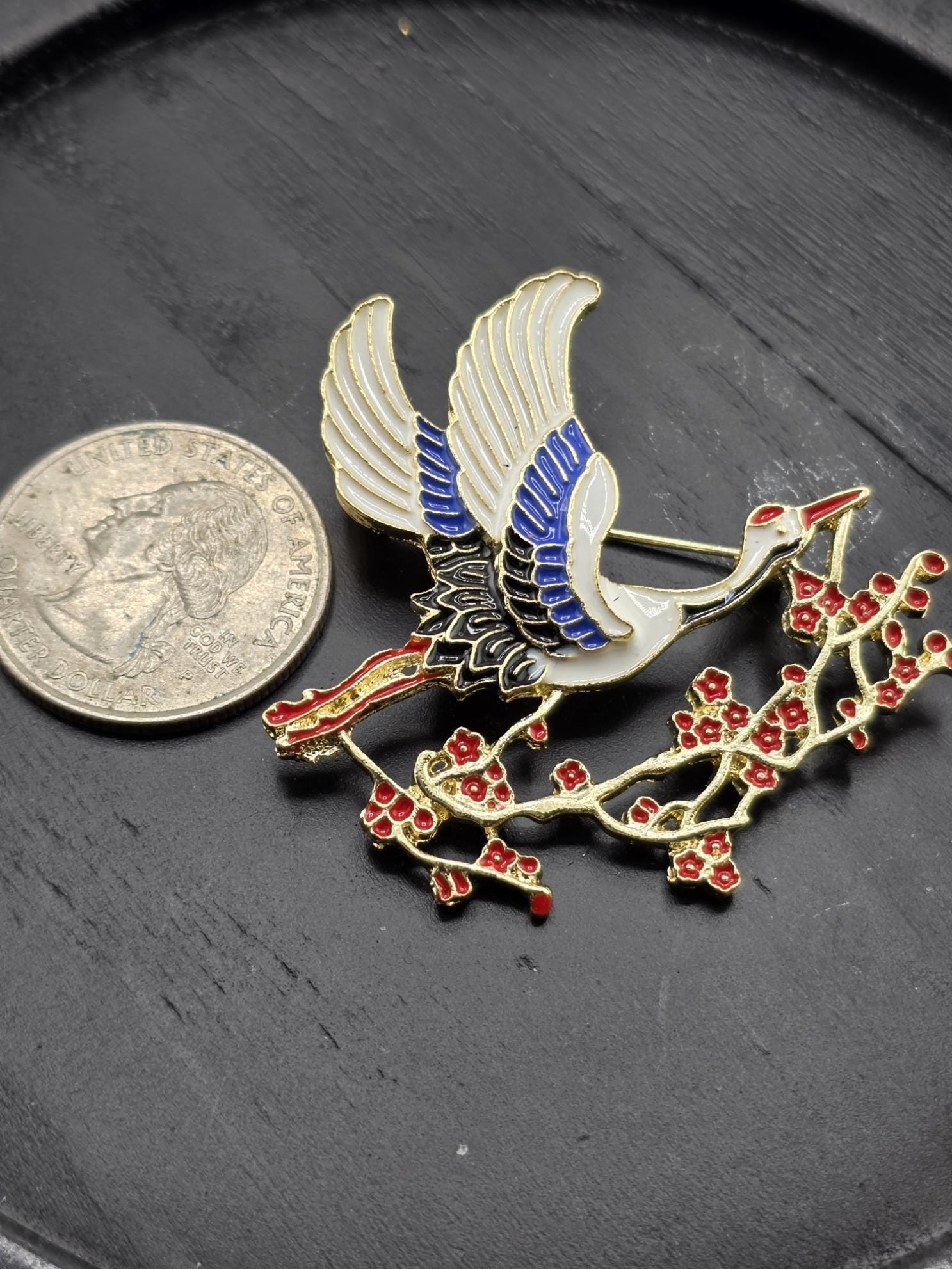 Crane Brooch Pin: Gold Plated Nature Design (Lightweight Accessory)
