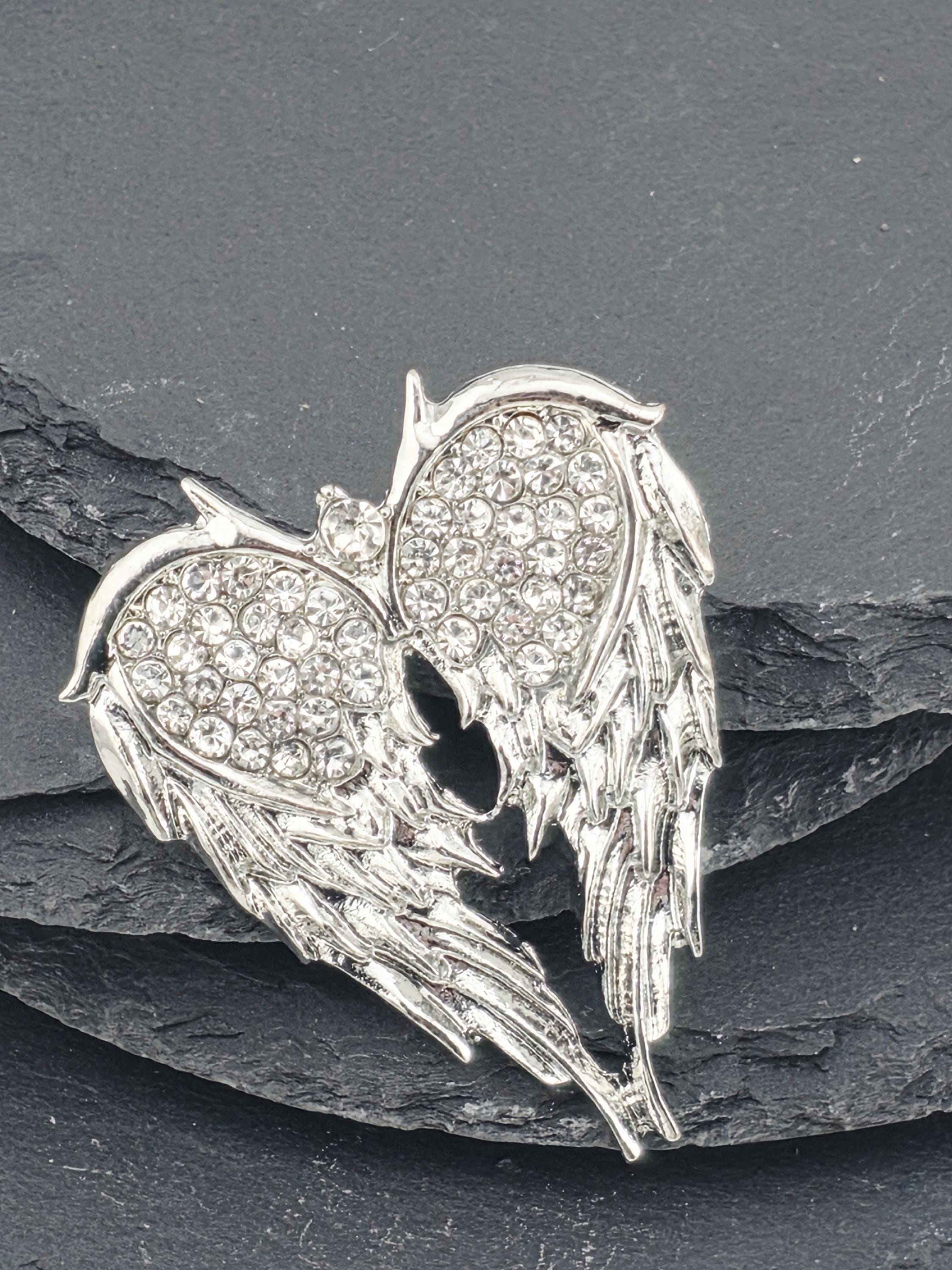 Angel Wings Brooch: Silver Plated Pin with Rhinestone Detail (Lightweight)