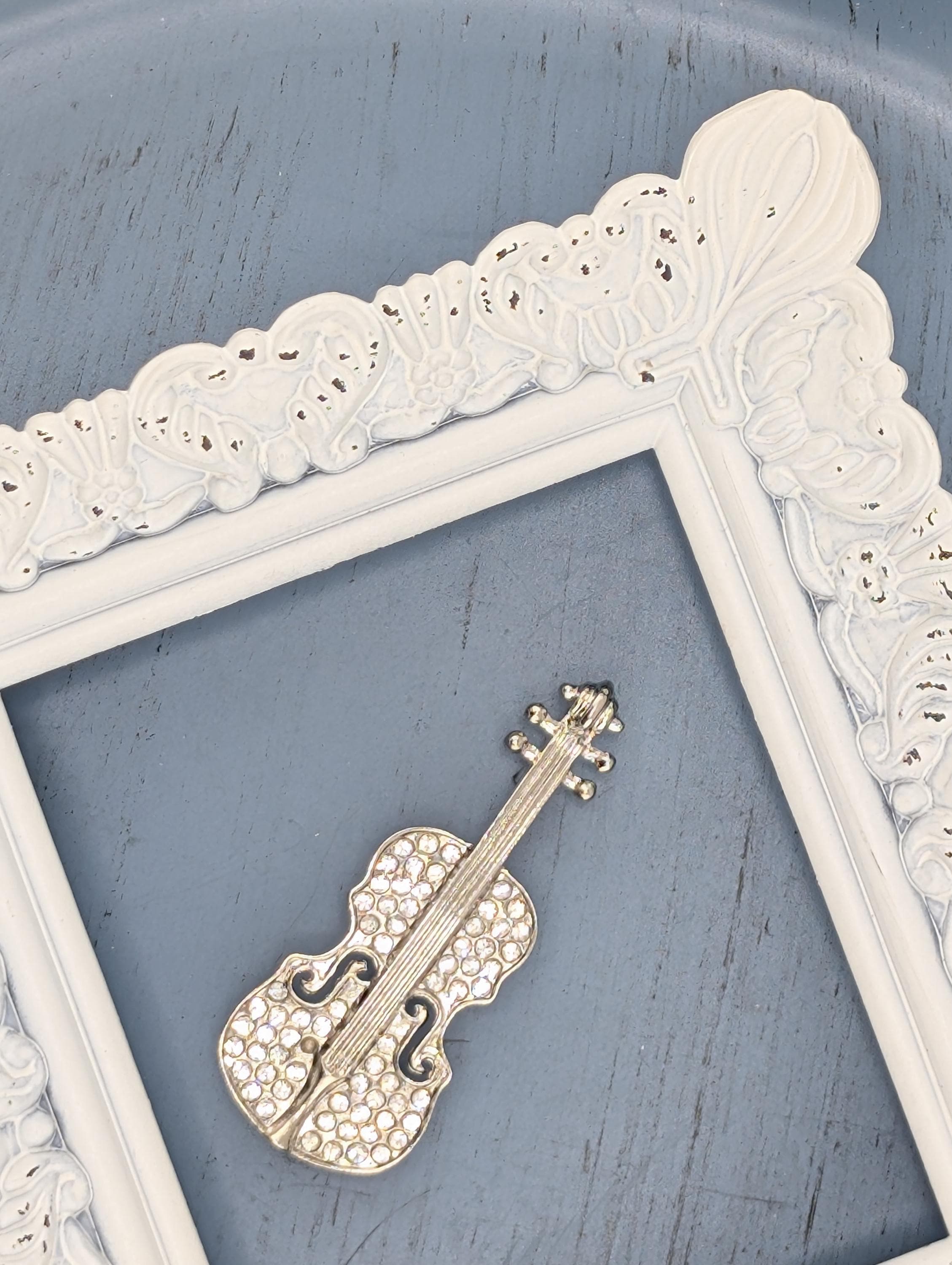 Music Lover Silver Violin Brooch, Rhinestone Sparkle (Compact Pin) | Handmade Pin | Jacket Scarf Hat Accessory | Gift Idea