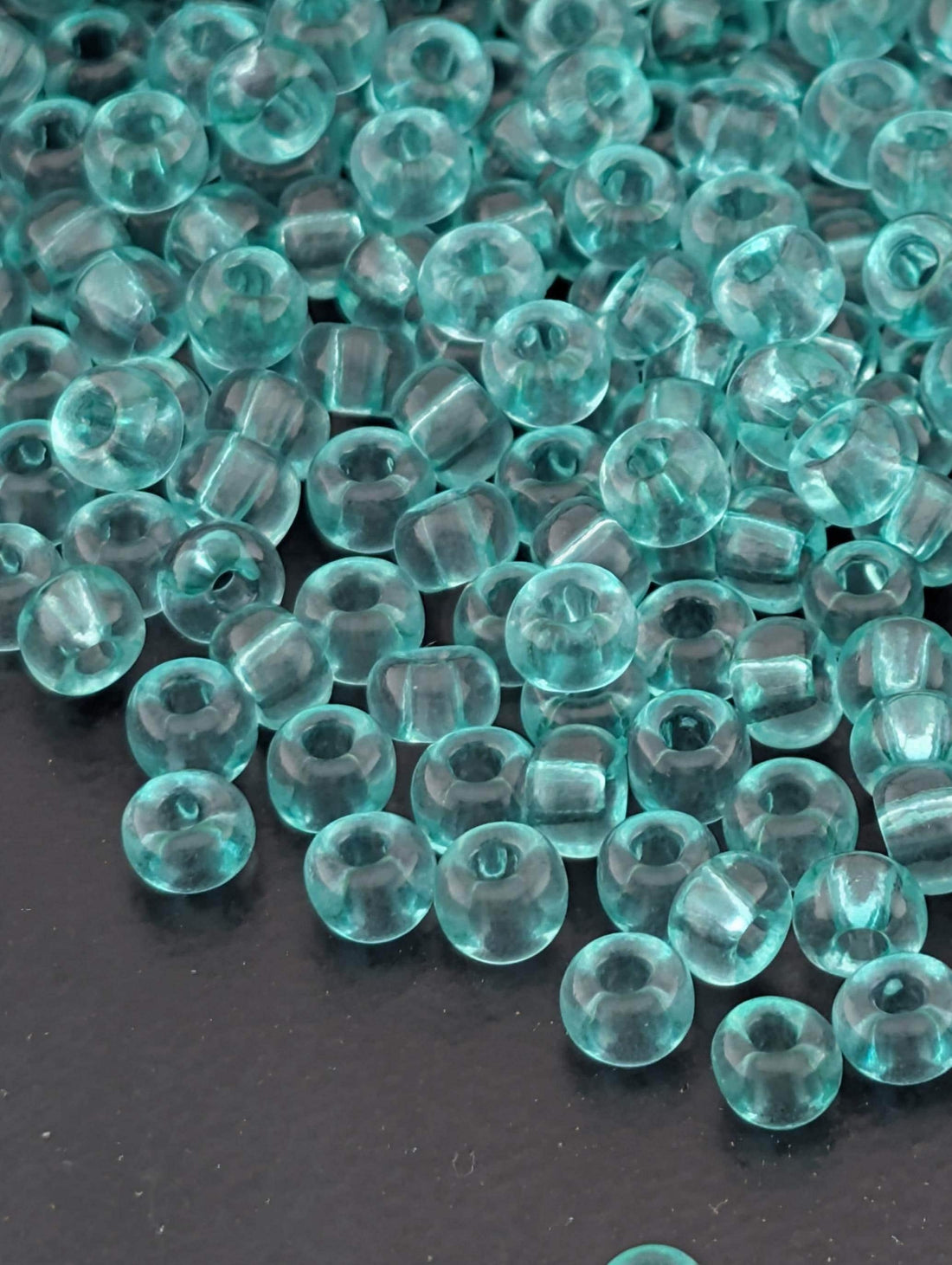 Transparent Teal Green | Size 6 | 15g | Preciosa-Ornela Glass Seed Beads