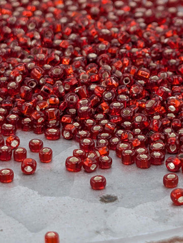 Transparent Red with Silver Lining | Size 10 | 15g | Preciosa-Ornela Glass Seed Beads