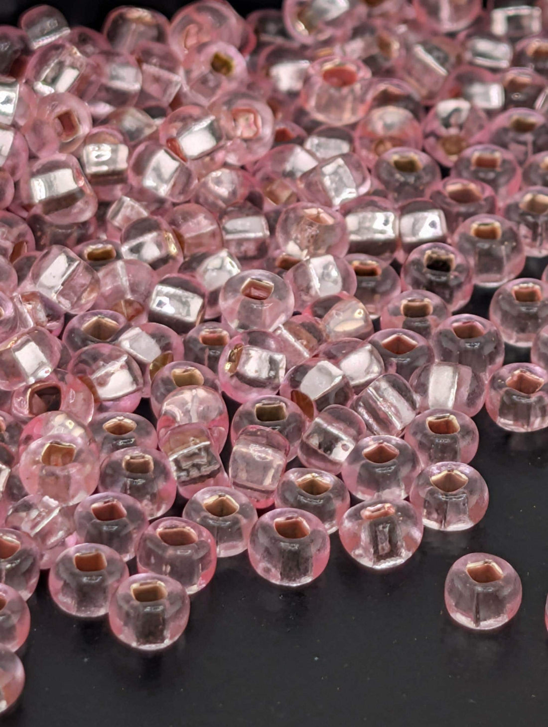 Transparent SilverLined light Pink | Size 6 | 15g | Preciosa-Ornela Glass Seed Beads