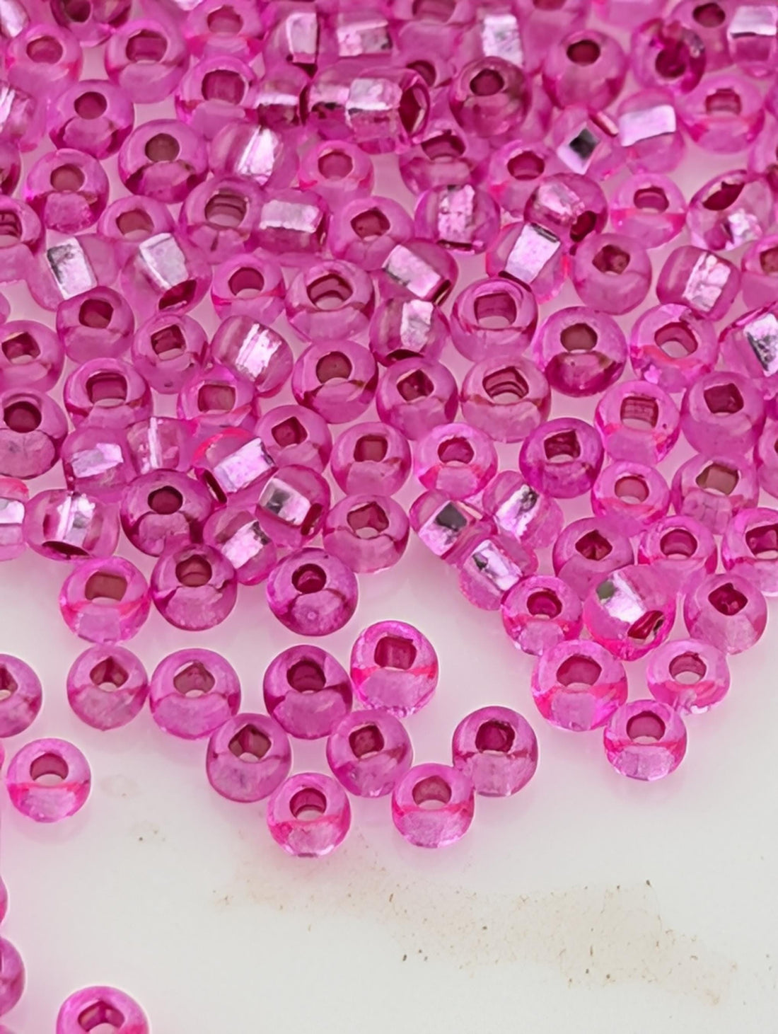 Transparent Dark Pink | Size 11 | 15g | Preciosa-Ornela Glass Seed Beads
