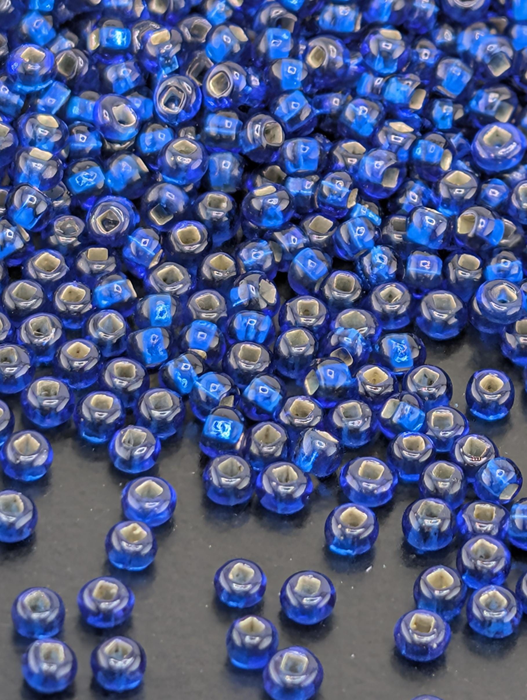 Translucent Aquamarine SilverLined | Size 11 | 15g | Preciosa-Ornela Glass Seed Beads