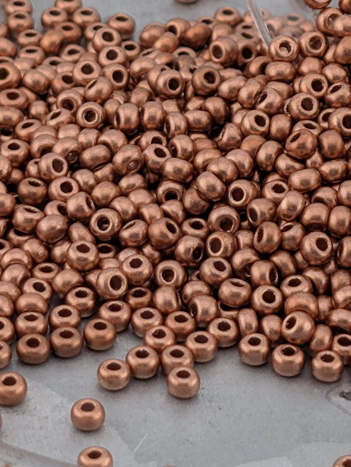 Opaque Metallic Soft Copper | Size 8 | 15g | Preciosa-Ornela Glass Seed Beads