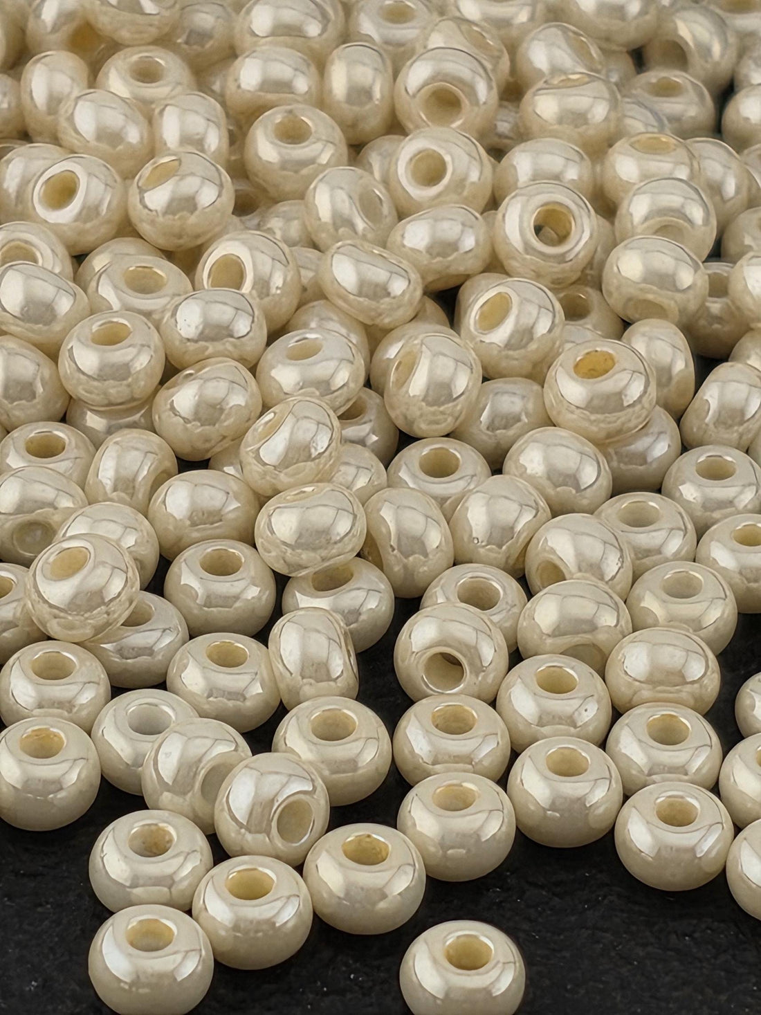 Opaque Shell Luster | Size 6 | 15g | Preciosa-Ornela Glass Seed Beads