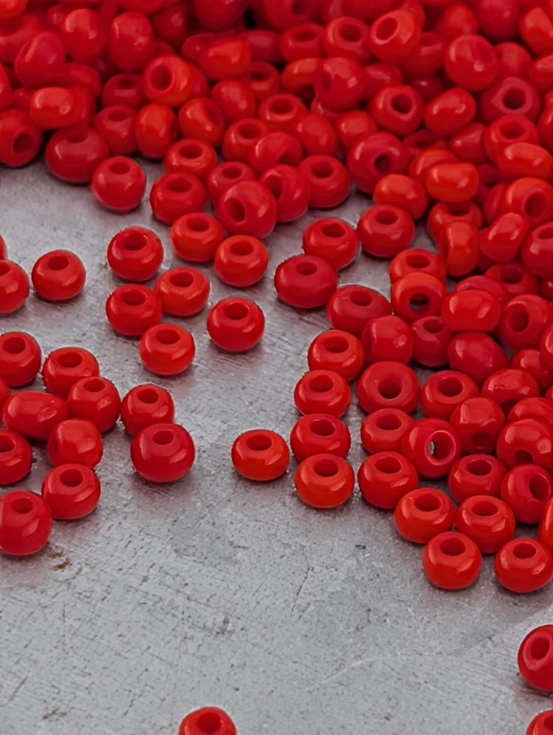 Opaque Bright Red | Size 10 | 15g | Preciosa-Ornela Glass Seed Beads