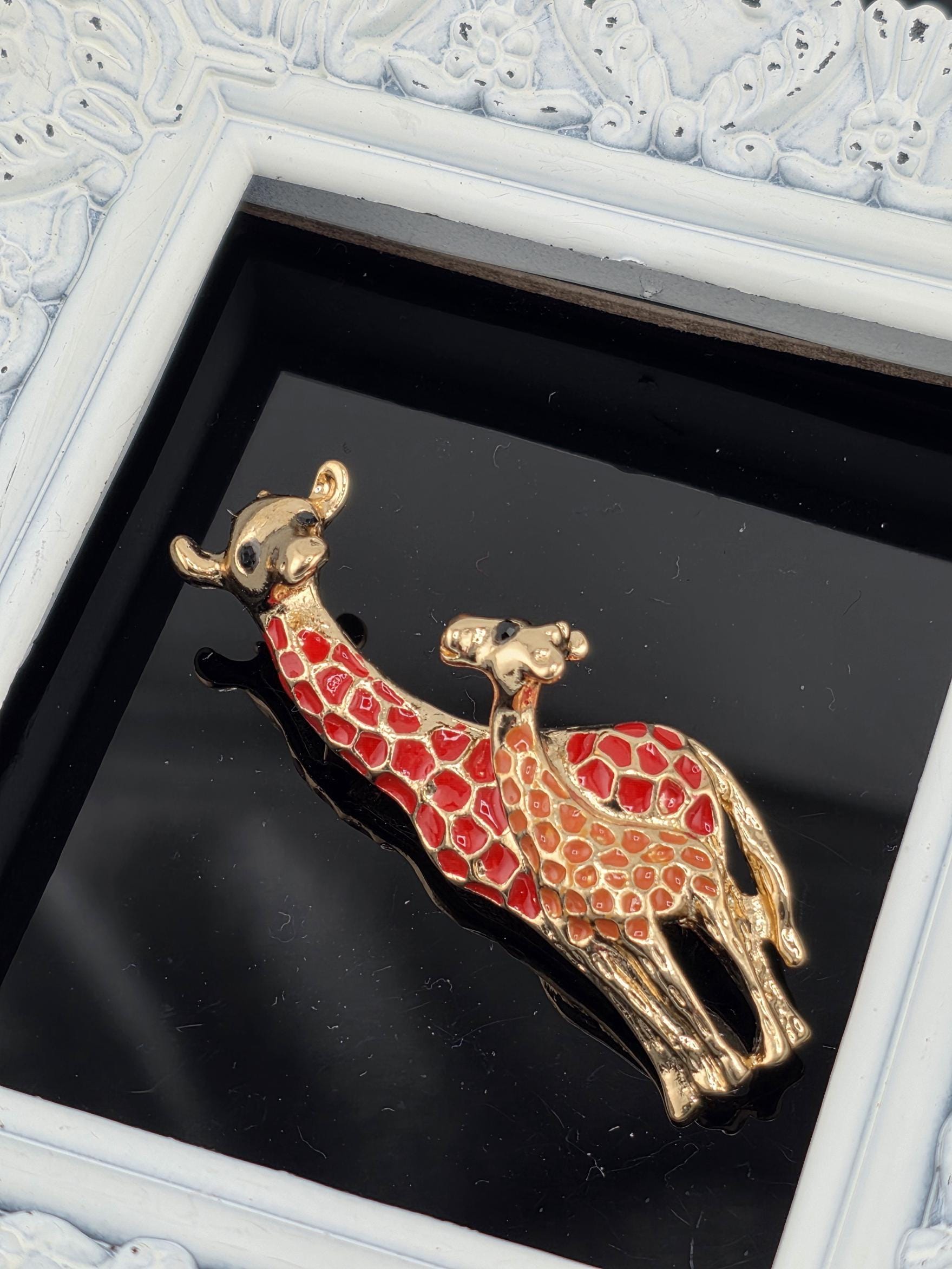 Gold Plated Giraffe Brooch: Red Enamel Accent, Nature Inspired Pin