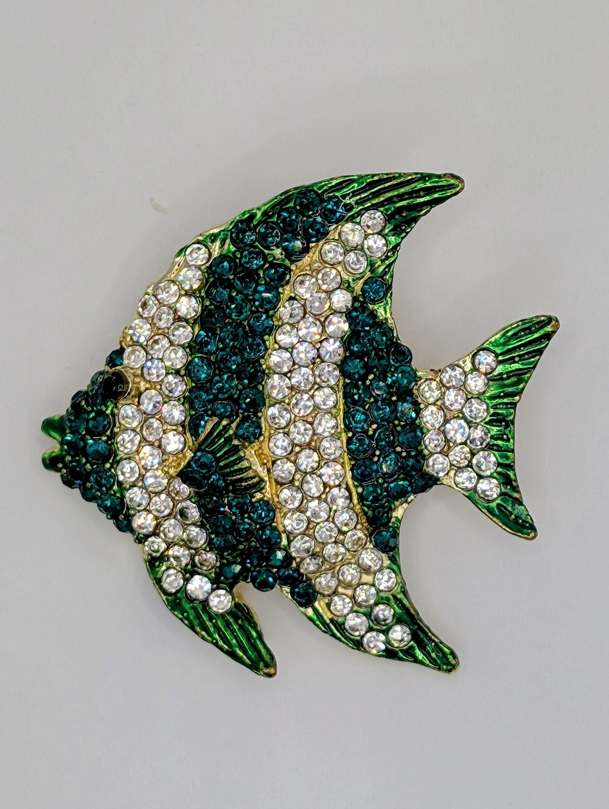 Fish Brooch Pin: Gold Plated, Emerald and Clear Rhinestones (Compact Size)
