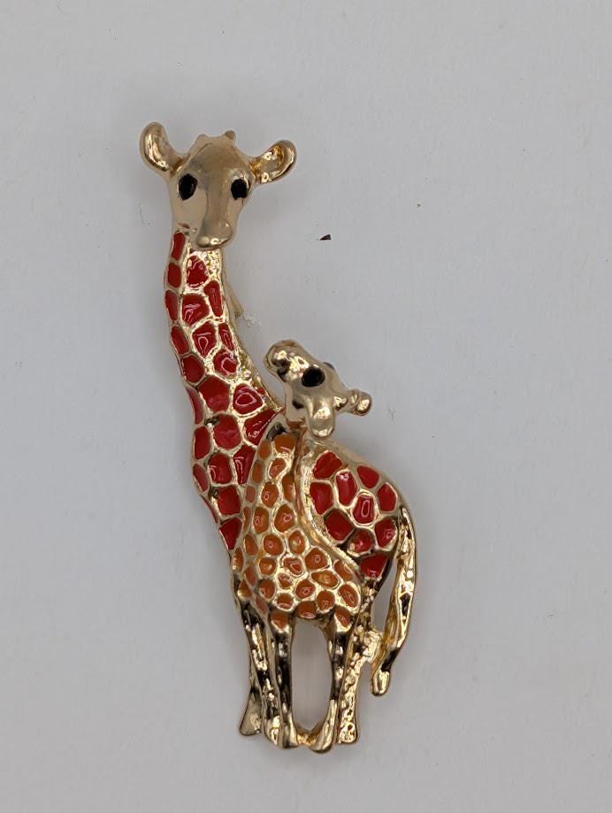 Gold Plated Giraffe Brooch: Red Enamel Accent, Nature Inspired Pin