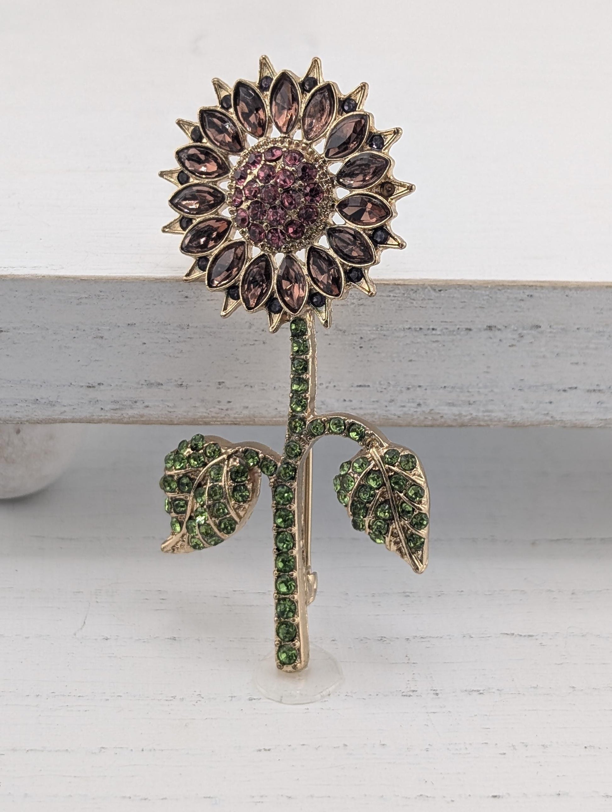 Sunflower Brooch Pin: Gold Plated Floral Design (Rhinestone Detail)