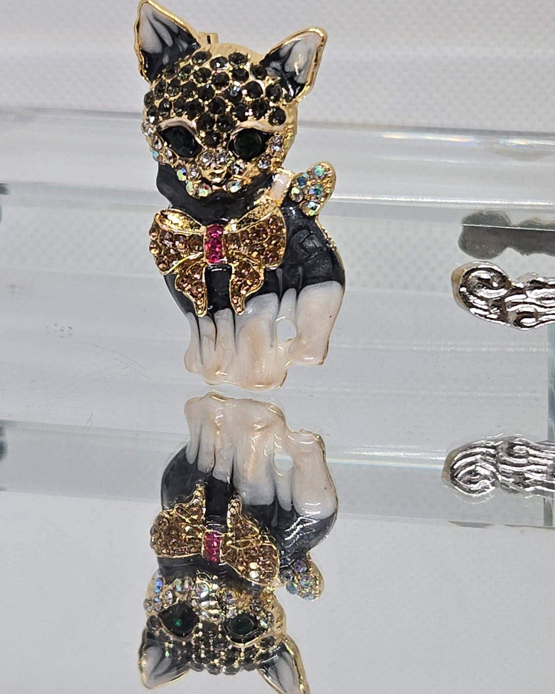 Playful Cat Brooch: Gold Plated Pin with Bowtie and Rhinestone Accent
