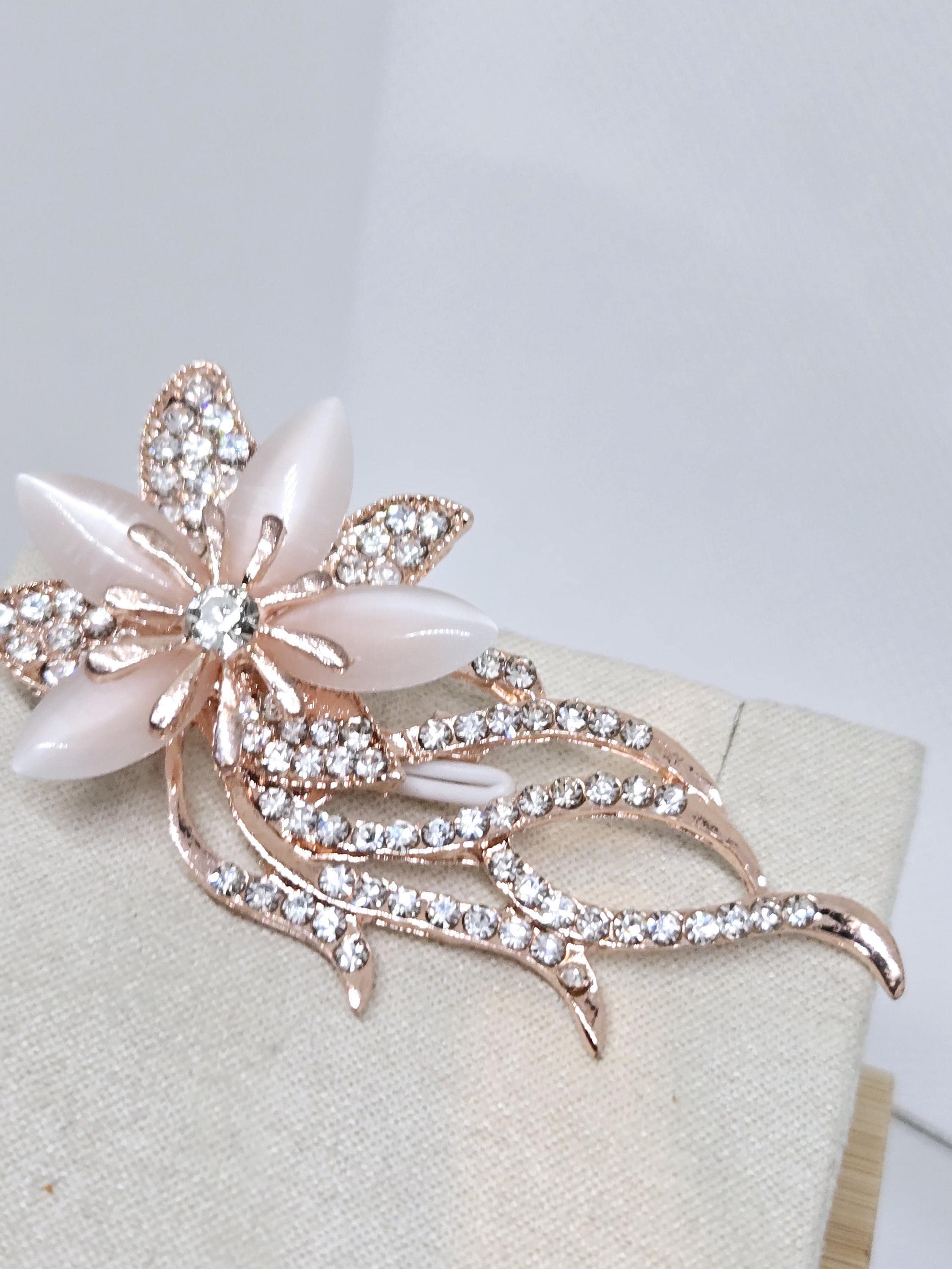 Rose Gold Daisy Brooch: Floral Pin and Bag Charm (Plated, Lightweight)