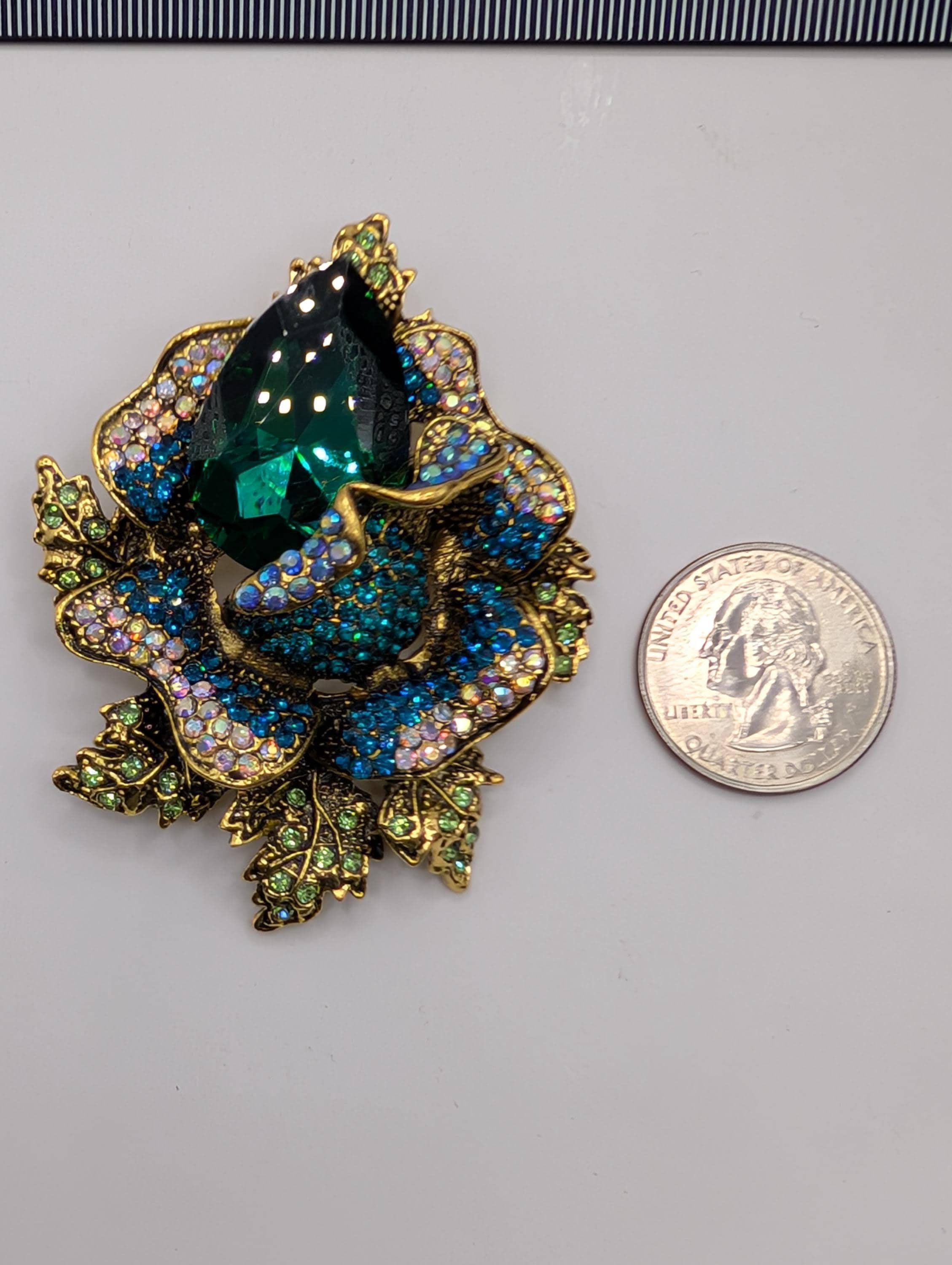 Flower Brooch: Gold Plated Emerald Pin with Rhinestones (Versatile Wear)