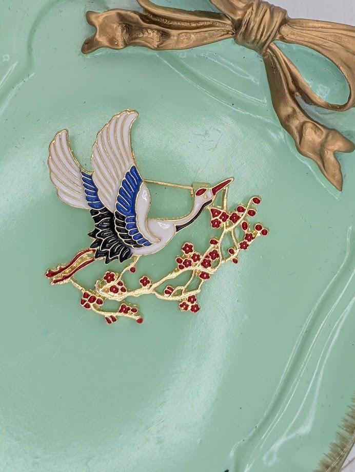 Crane Brooch Pin: Gold Plated Nature Design (Lightweight Accessory)
