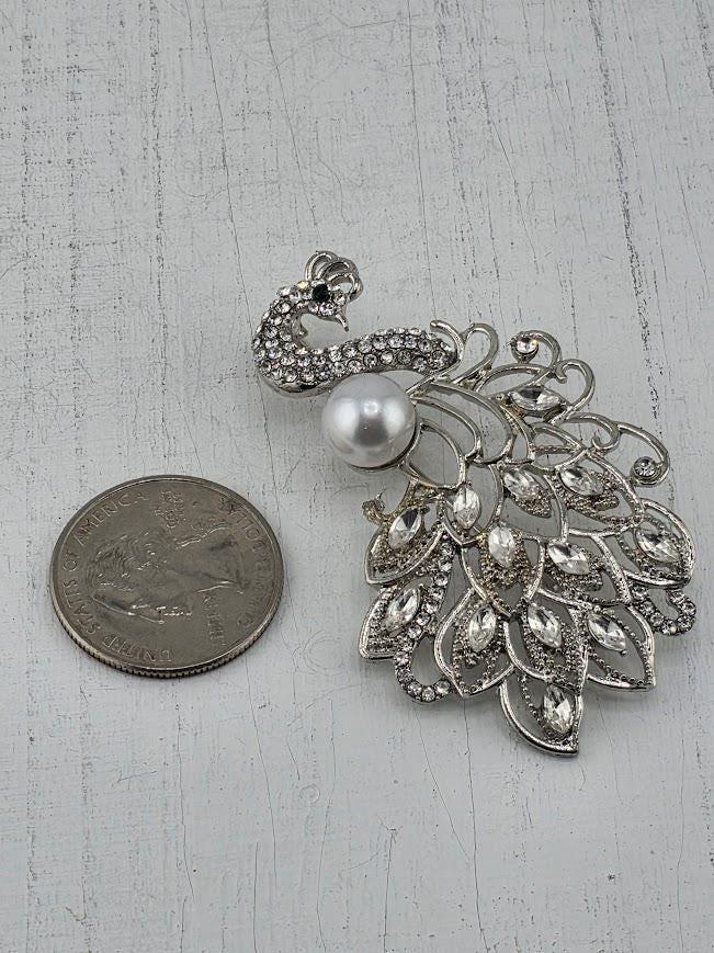 Peacock Brooch Pin: Silver Plated Rhinestone Jewelry (Vintage Style)