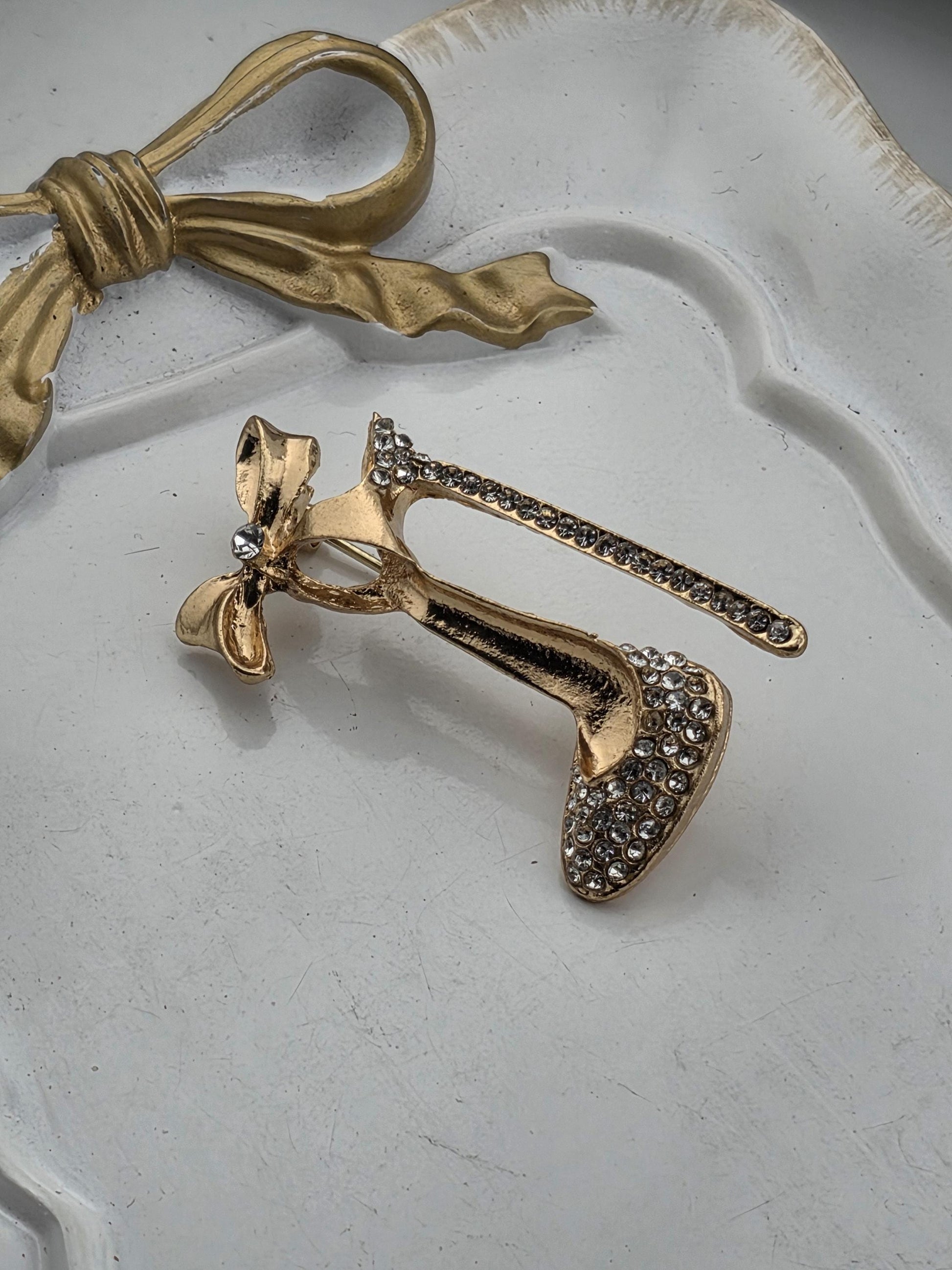 Gold Plated High Heel Brooch: Colorful Rhinestones, 1.5 Inch Pin