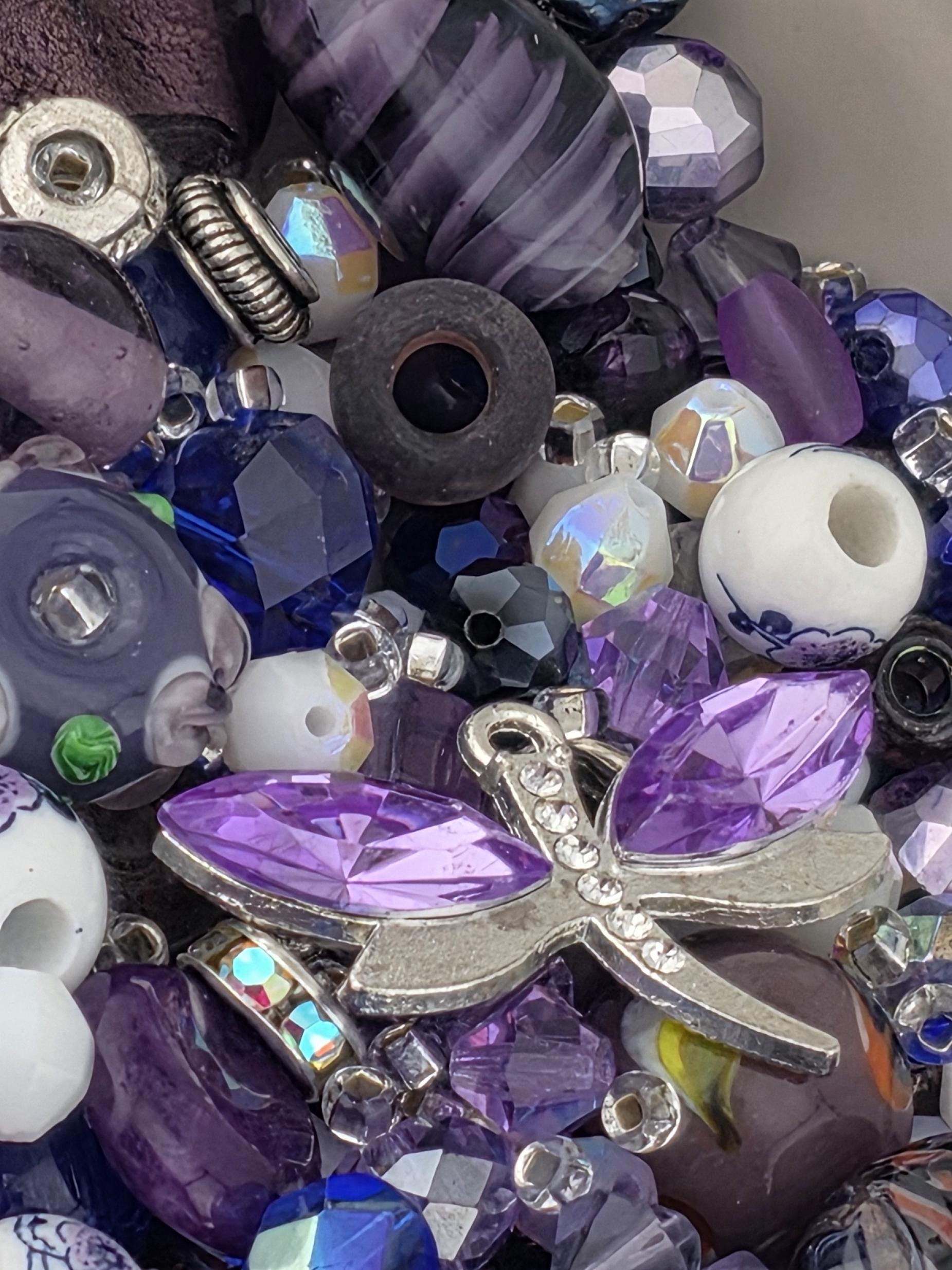 New "Heard It Through The Grapevine" Glass & Metal Bead Mix By Learise 2oz pkg