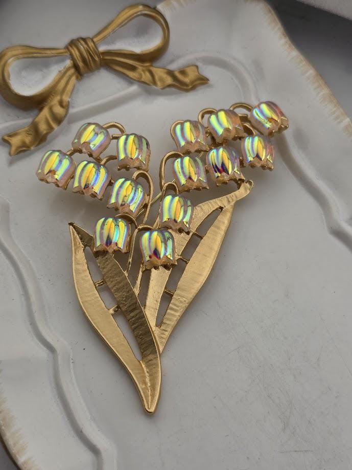 Exquisite Lily of the Valley Brooch - Trendy Women's Evening Gown Pin