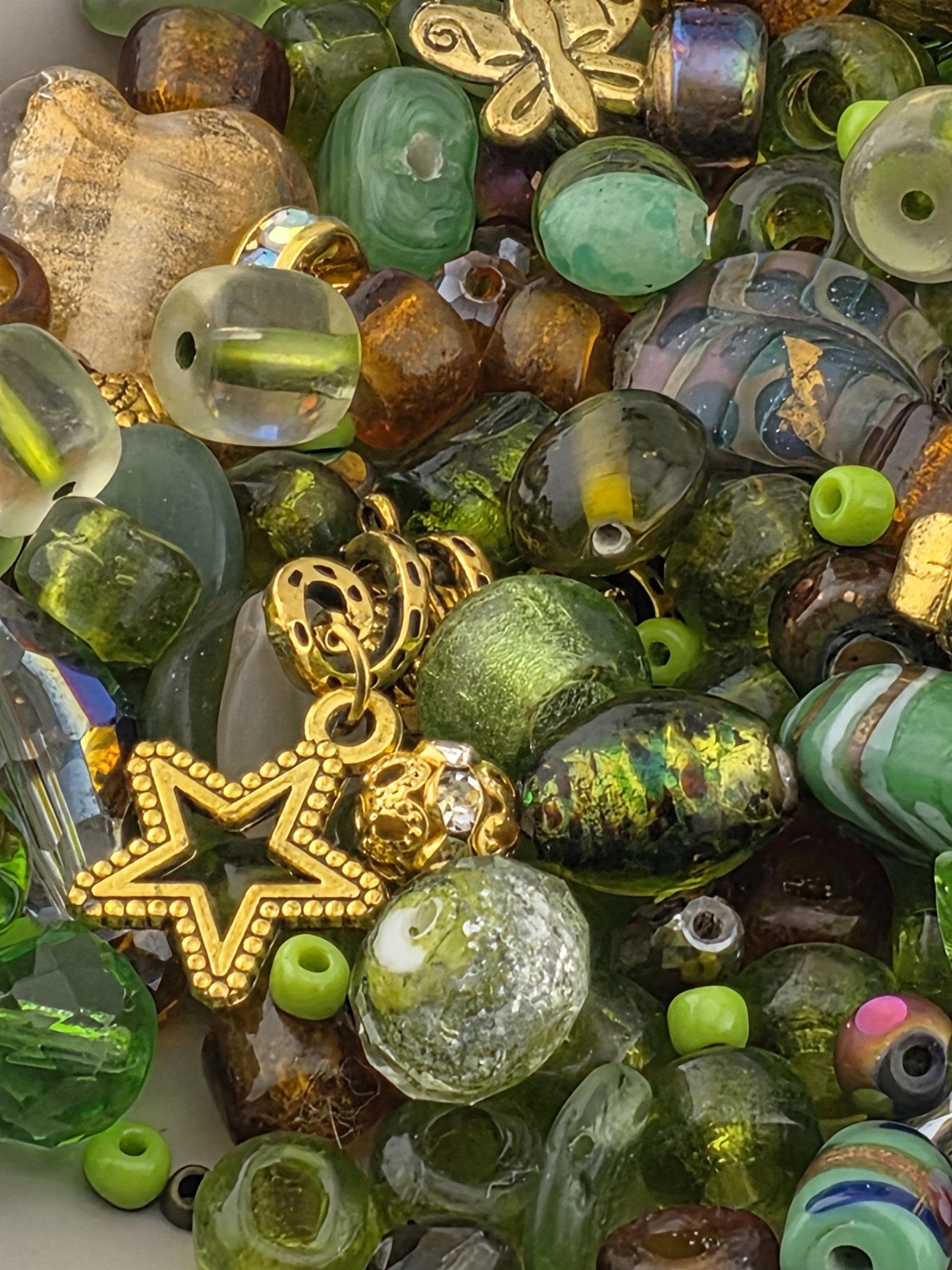 Back in stock Dirty Martini Glass and Metal Bead mix by Learise. Limited quantities.(56g Pkg)