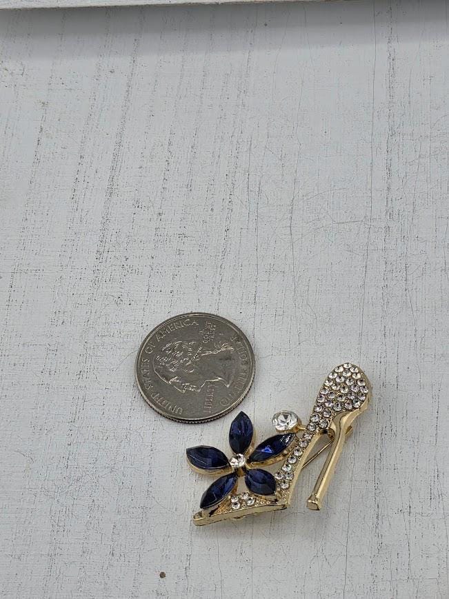 Gold Plated High Heel Brooch, Blue Accent (Lightweight, Elegant Pin)