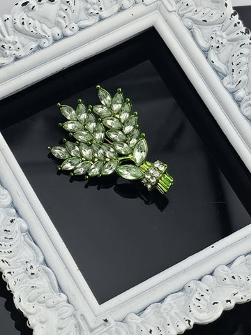 Bamboo Leaf Brooch: Nature-Inspired Pin (Light Green Enamel, Plated)