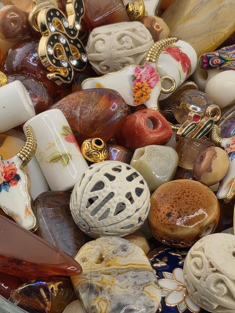 Western Bead Mix: Floral Longhorn Charms, Agate & Porcelain | Jewelry Making Bracelet Supply | Learise Curated Mix