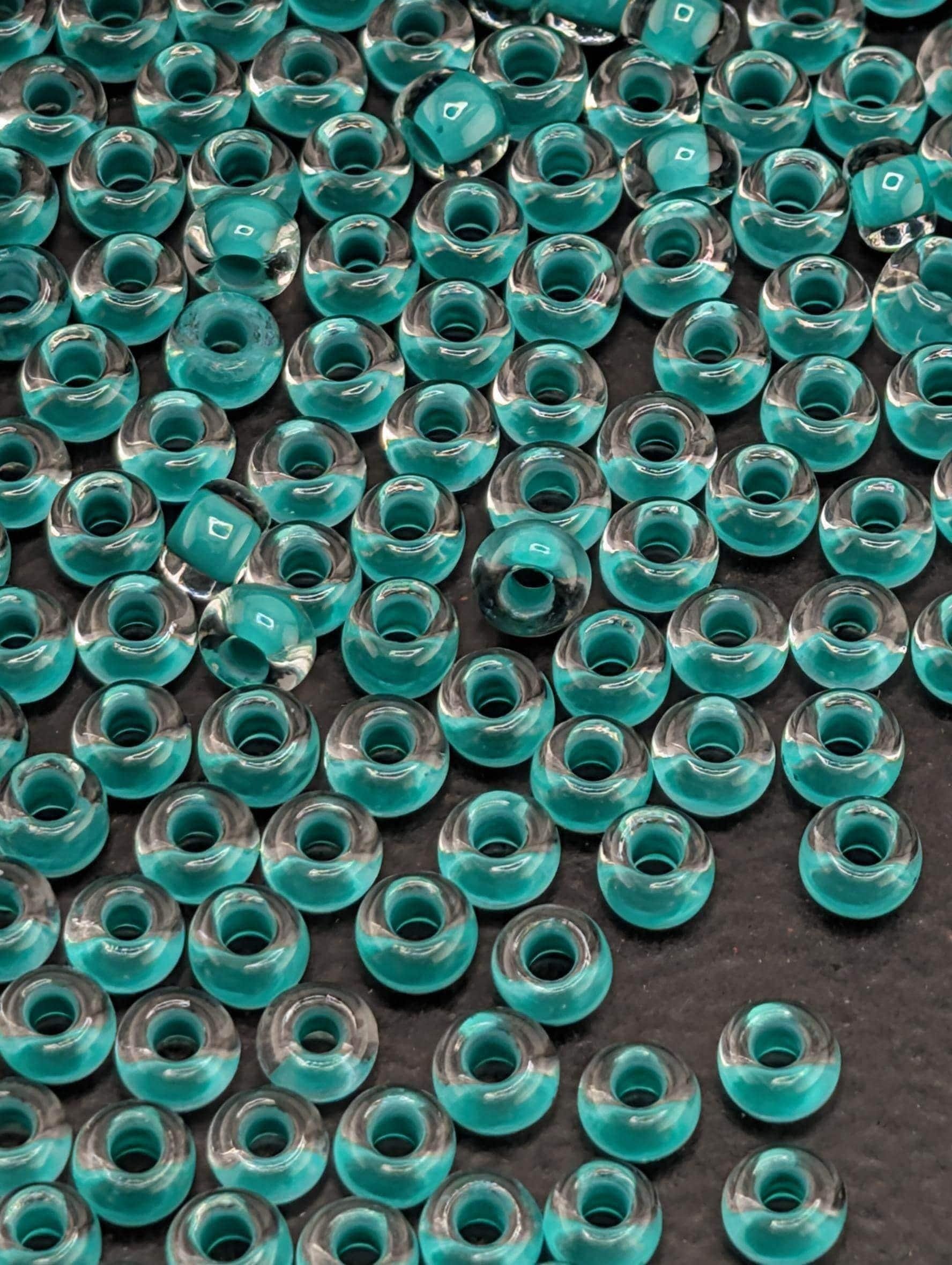 Transparent Sea Green Lined Crystal | Size 8 | 15g | Preciosa-Ornela Glass Seed Beads | Czech Seed Beads | Bead Weaving Embroidery Supply