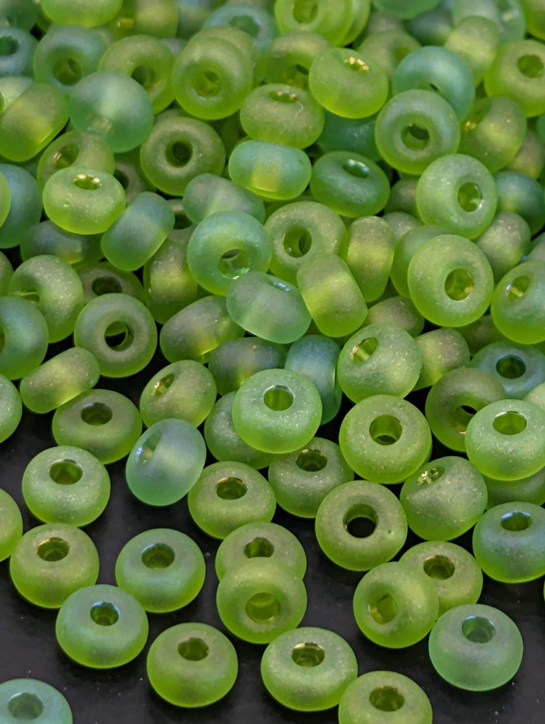 Transparent Matte Green AB | Size 6 | 15g | Preciosa-Ornela Glass Seed Beads