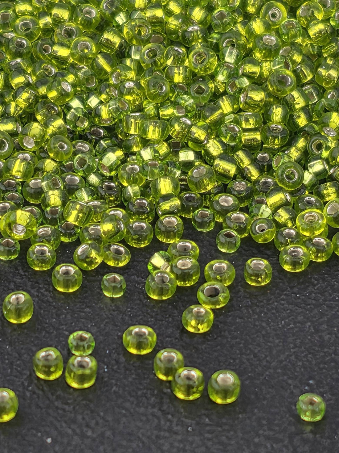Translucent Lime Green SilverLined | Size 10 | 15g | Preciosa-Ornela Glass Seed Beads