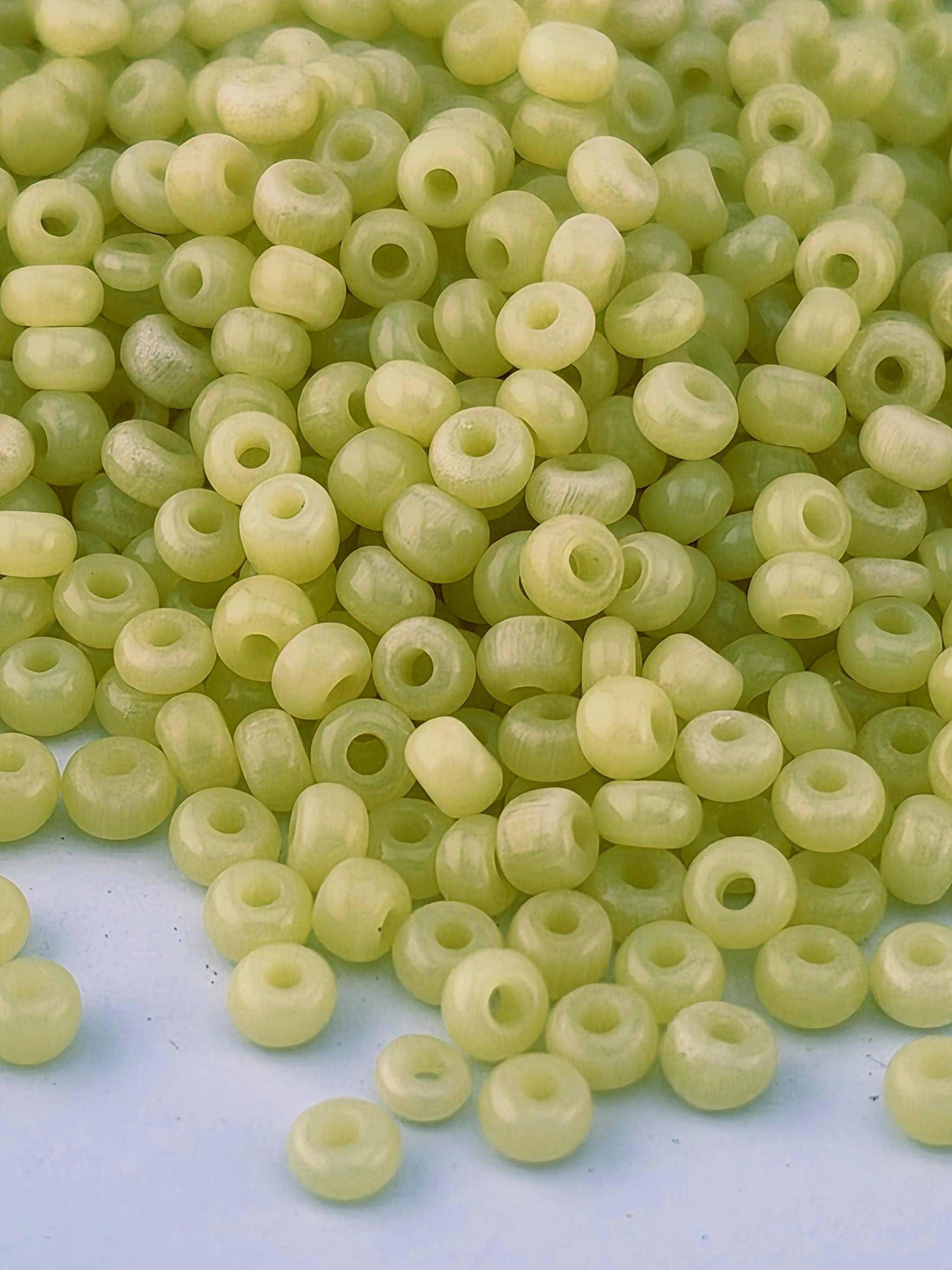 Translucent Light Yellow Opal Vintage | Size 8 | 15g | Preciosa-Ornela Glass Seed Beads