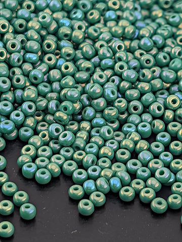 Opaque Green | Size 11 | 15g | Preciosa-Ornela Glass Seed Beads