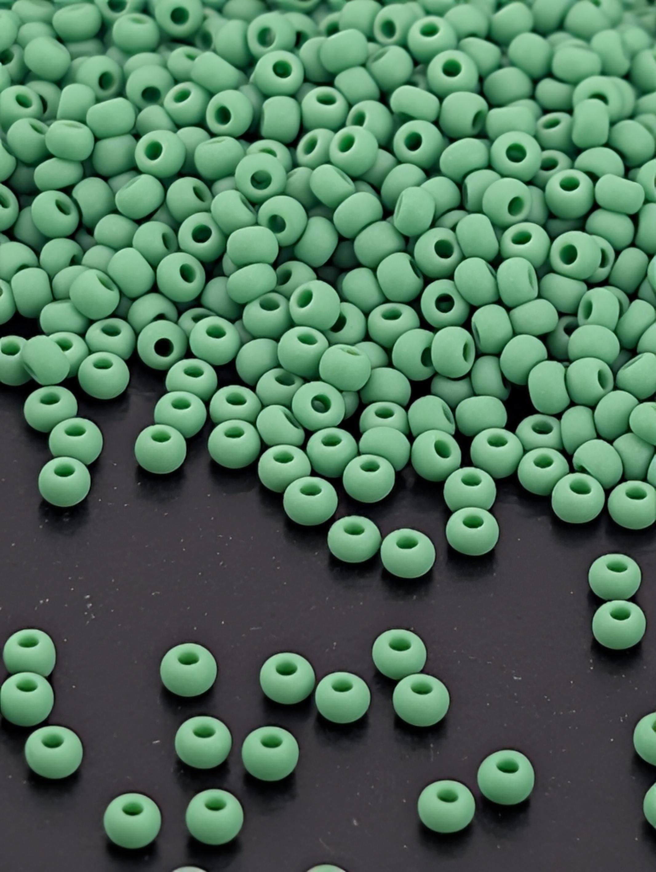 Opaque Matte Green | Size 11 | 15g | Preciosa-Ornela Glass Seed Beads