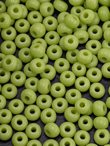 Opaque Lime Green | Size 11 | 15g | Preciosa-Ornela Glass Seed Beads