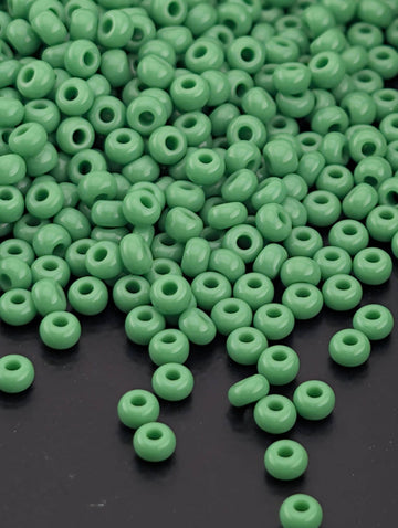 Opaque Green | Size 10 | 15g | Preciosa-Ornela Glass Seed Beads