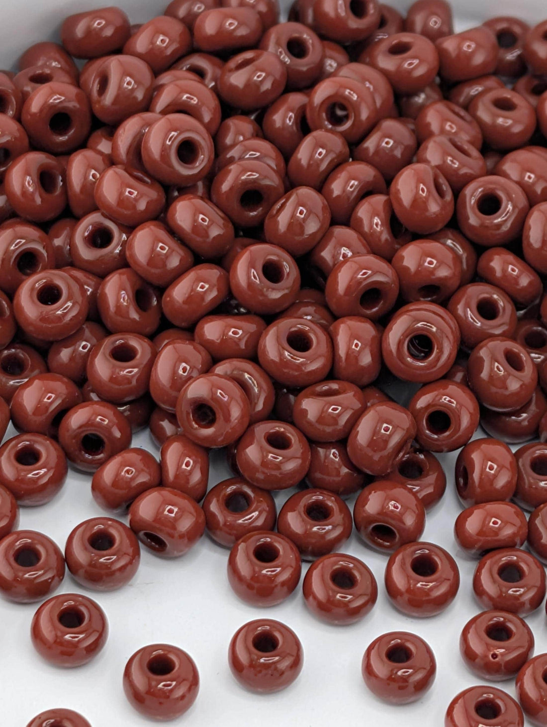 Opaque Glossy Brown | Size 6 | 20g Tube | Preciosa-Ornela Glass Seed Beads