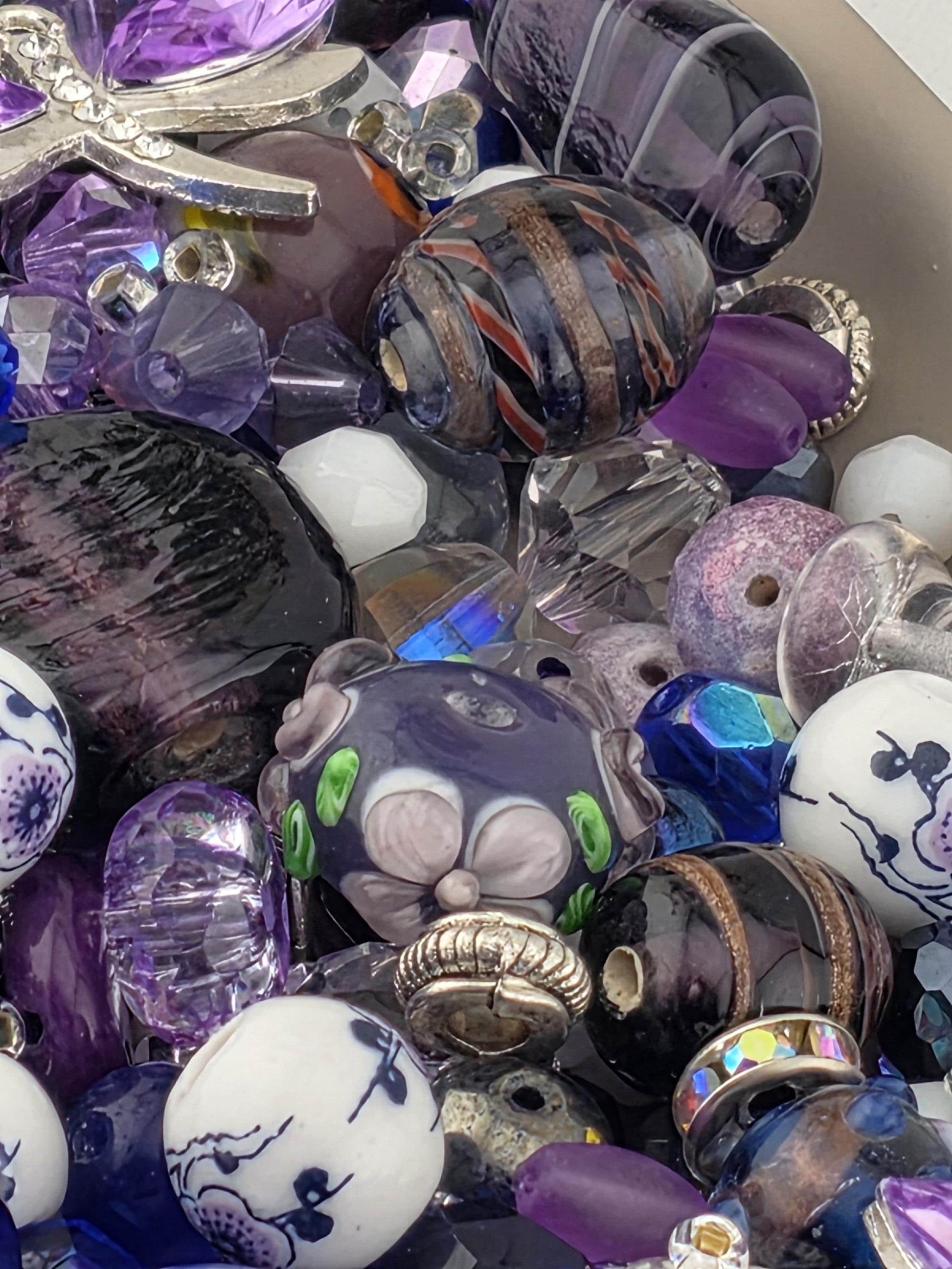 New "Heard It Through The Grapevine" Glass & Metal Bead Mix By Learise 2oz pkg | Jewelry Making Bracelet Supply | Learise Curated Mix
