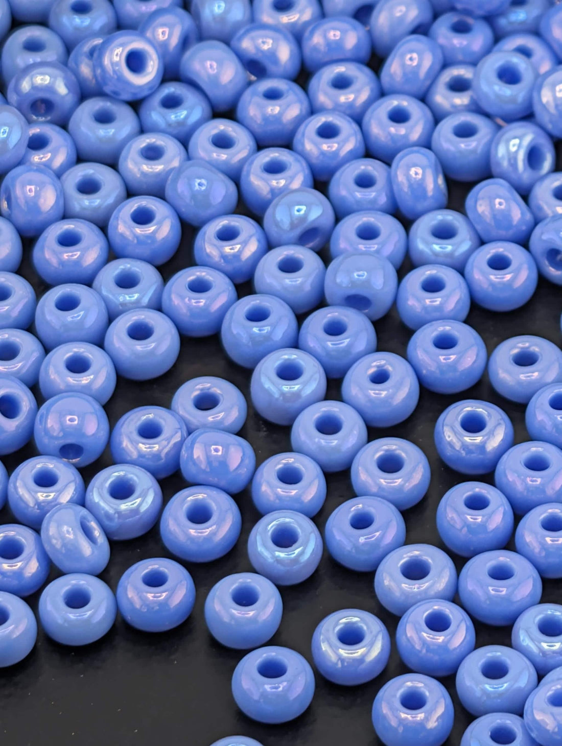 Opaque Medium Blue Rainbow Luster | Size 6 | 15g | Preciosa-Ornela Glass Seed Beads