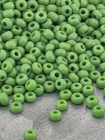 Opaque Mint Green | Size 8 | 15g | Preciosa-Ornela Glass Seed Beads