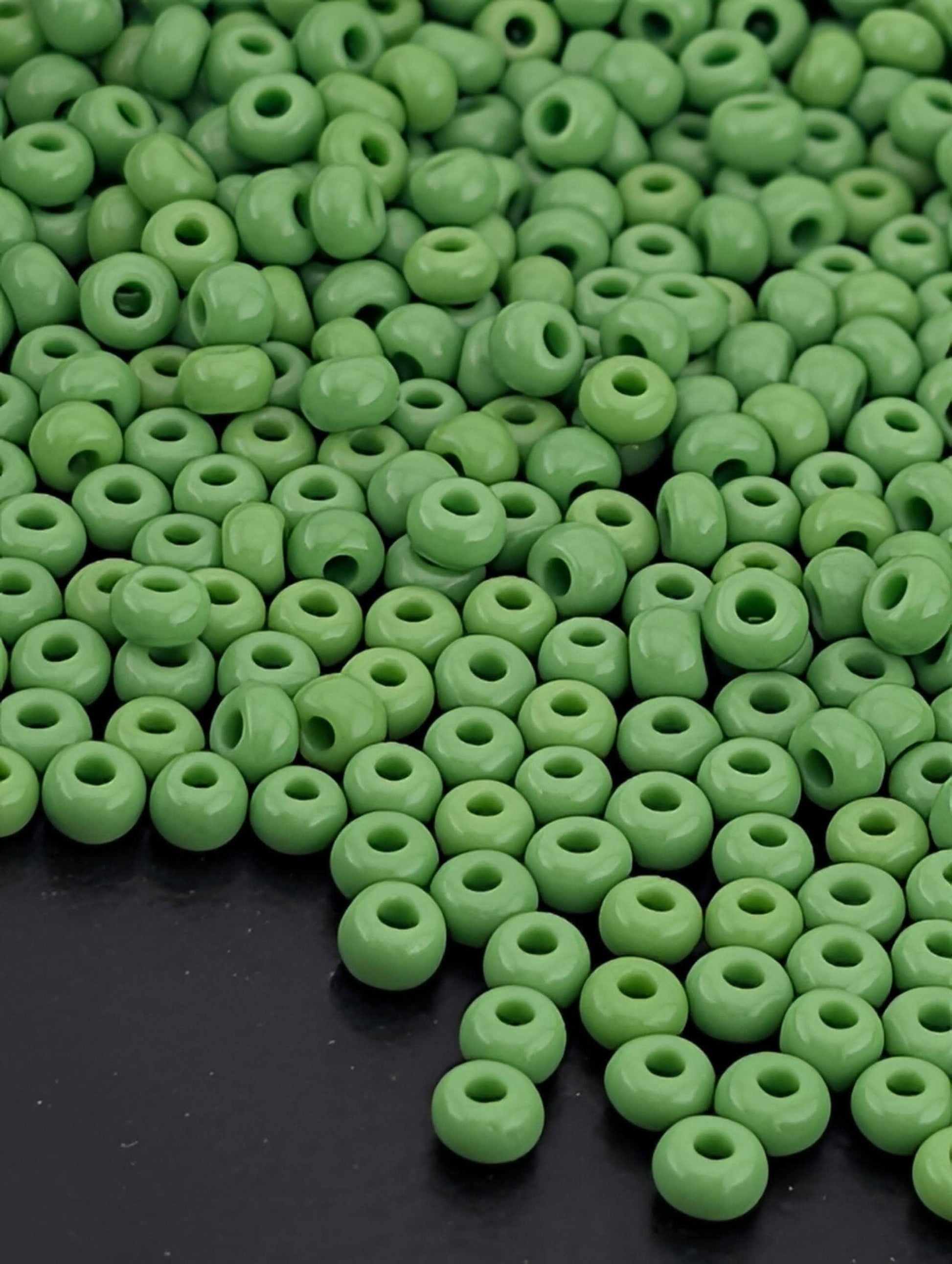Opaque Mint Green | Size 8 | 15g | Preciosa-Ornela Glass Seed Beads