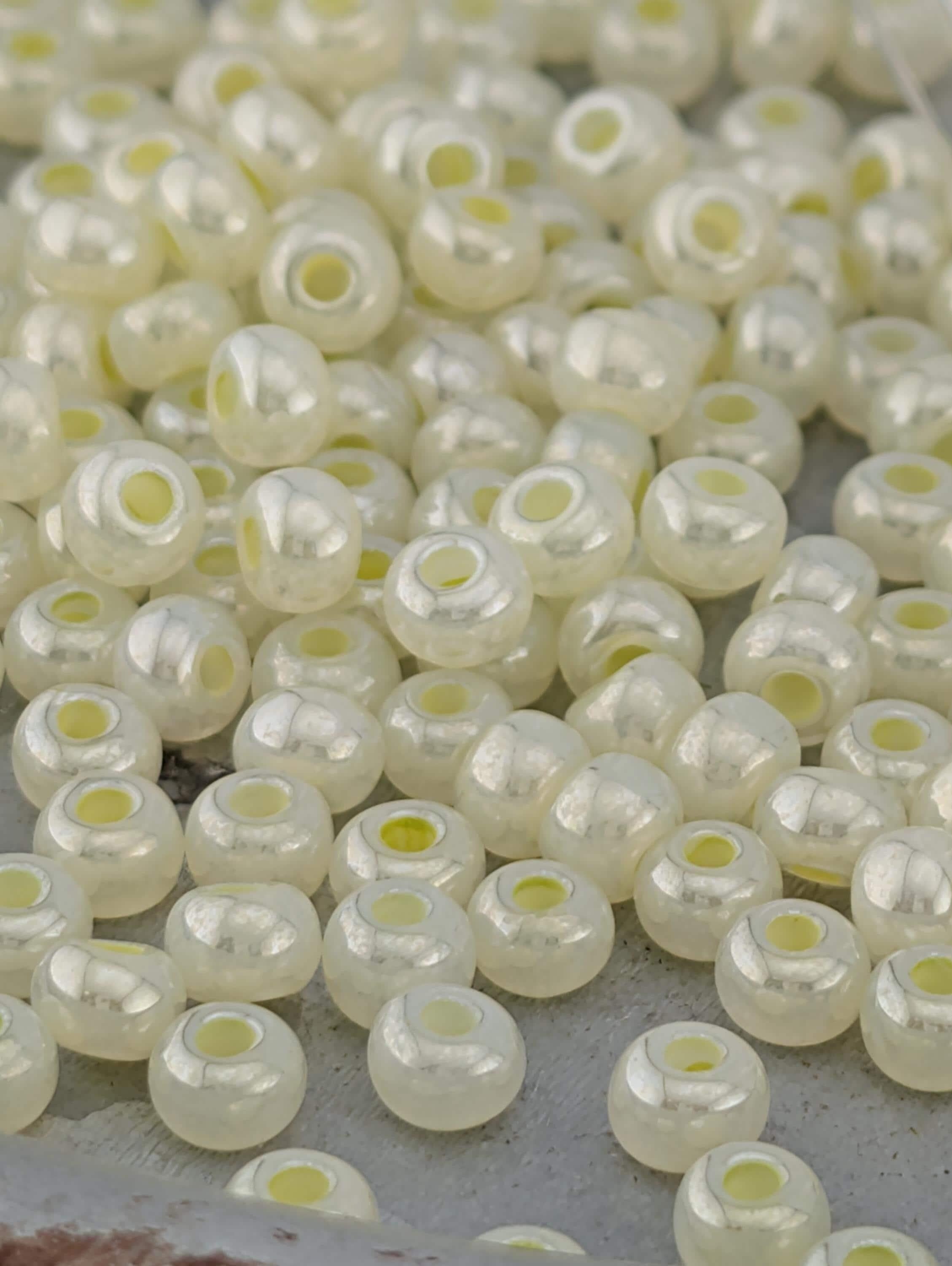 Translucent Pastel Yellow Luster | Size 10 | 15g | Preciosa-Ornela Glass Seed Beads | Czech Seed Beads | Bead Weaving Embroidery Supply