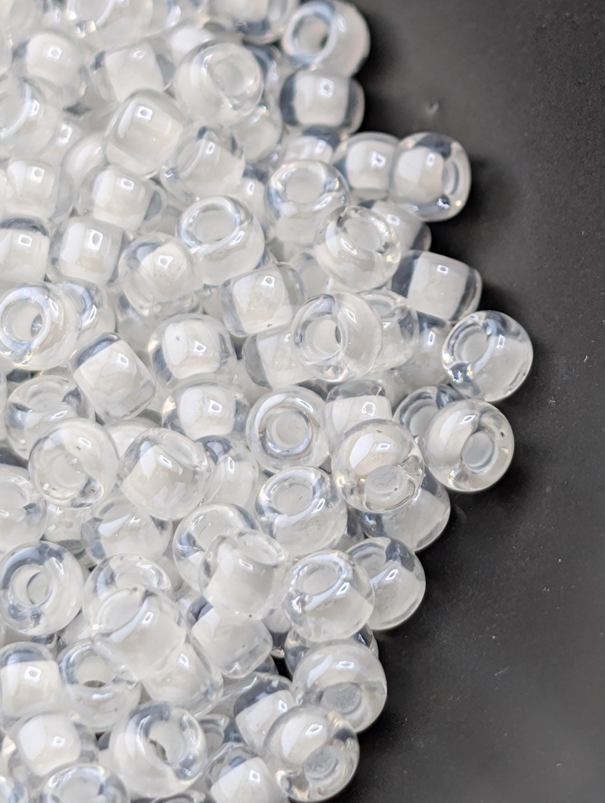 8-1104 Miyuki Rocaille 8/0 | Crystal/White Inside Color Lined 20g