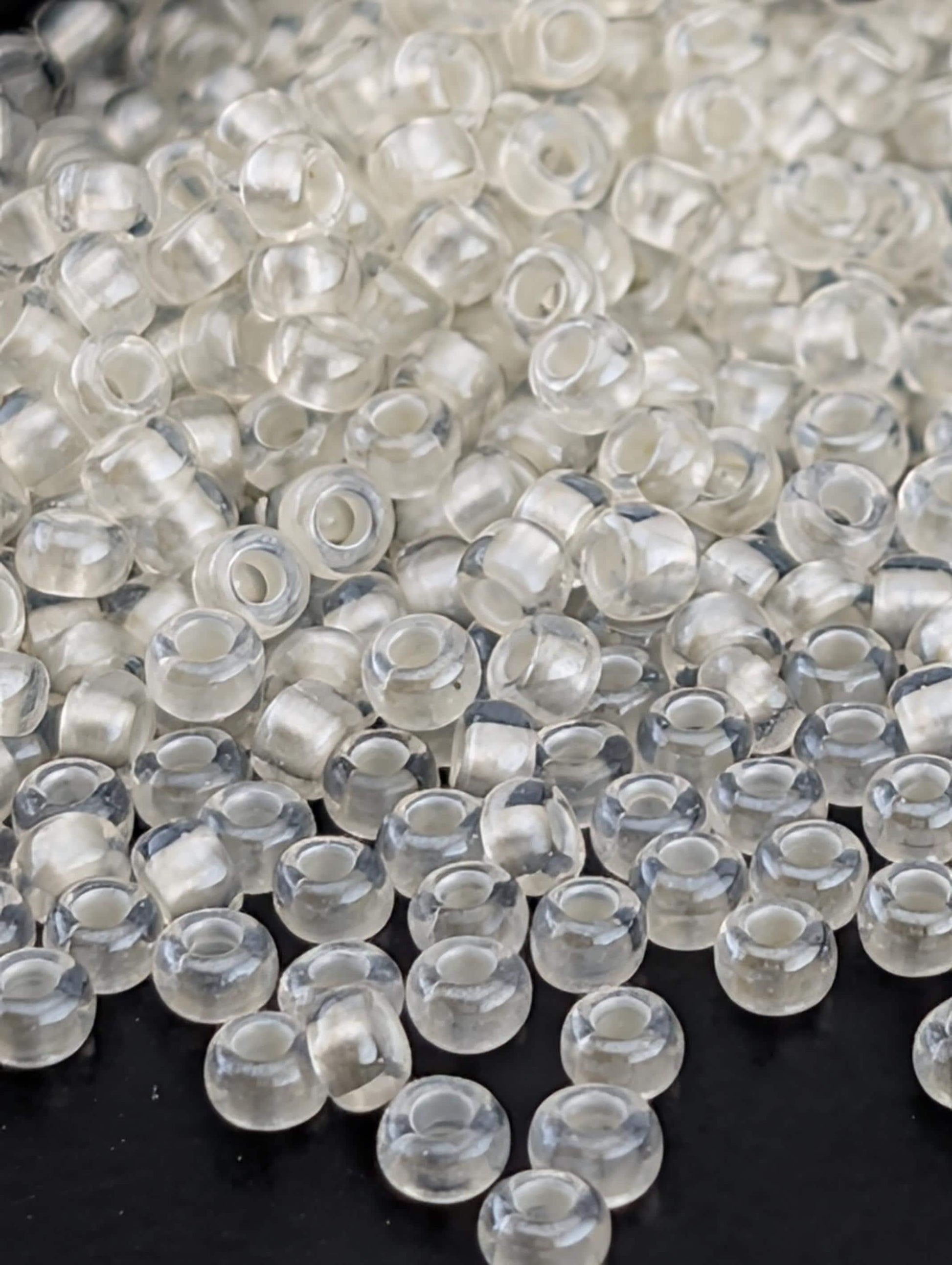Translucent Pastel Ivory | Size 8 | 15g | Preciosa-Ornela Glass Seed Beads | Czech Seed Beads | Bead Weaving Embroidery Supply